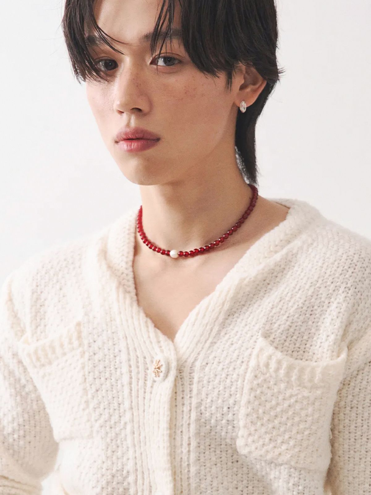 토우트(TOUT) red and pearl necklace