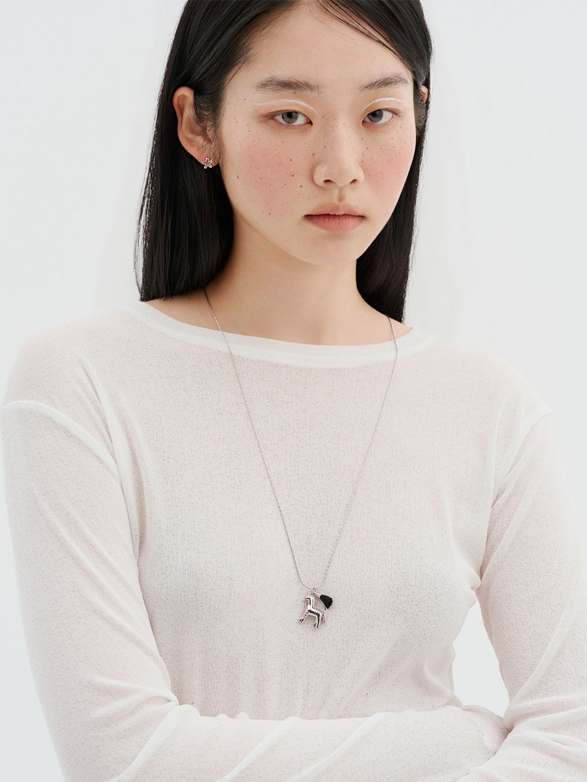 토우트(TOUT) flower horse necklace
