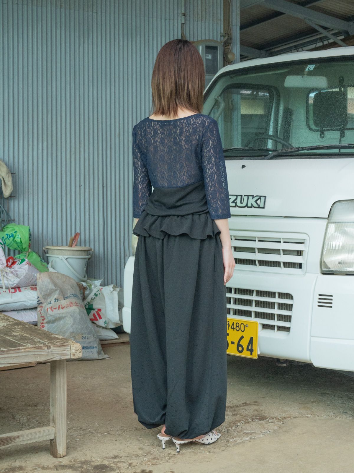 피브스피브스(PEEVES PEEVES) Gathered Balloon Pants / Black