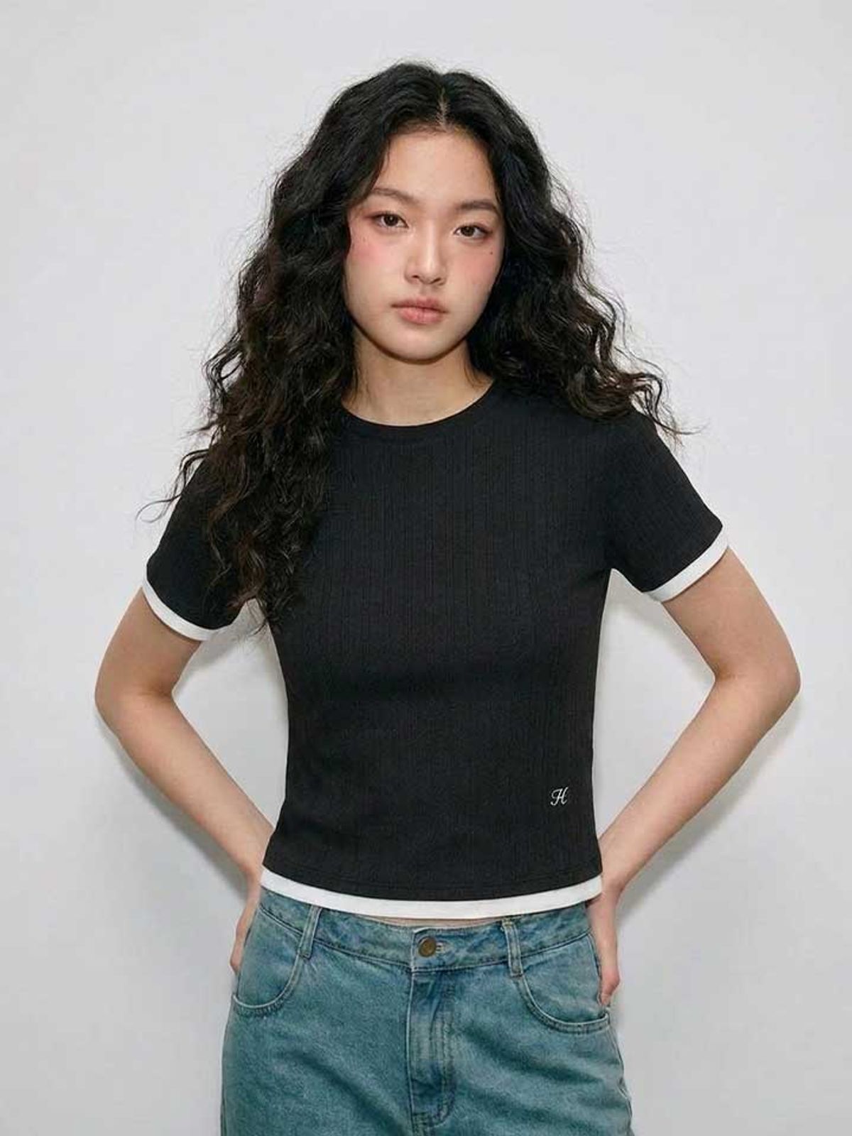 행텐(HANGTEN) 여성 레귤러핏 레이어드 반팔 티셔츠_100(10570-131-414-69)
