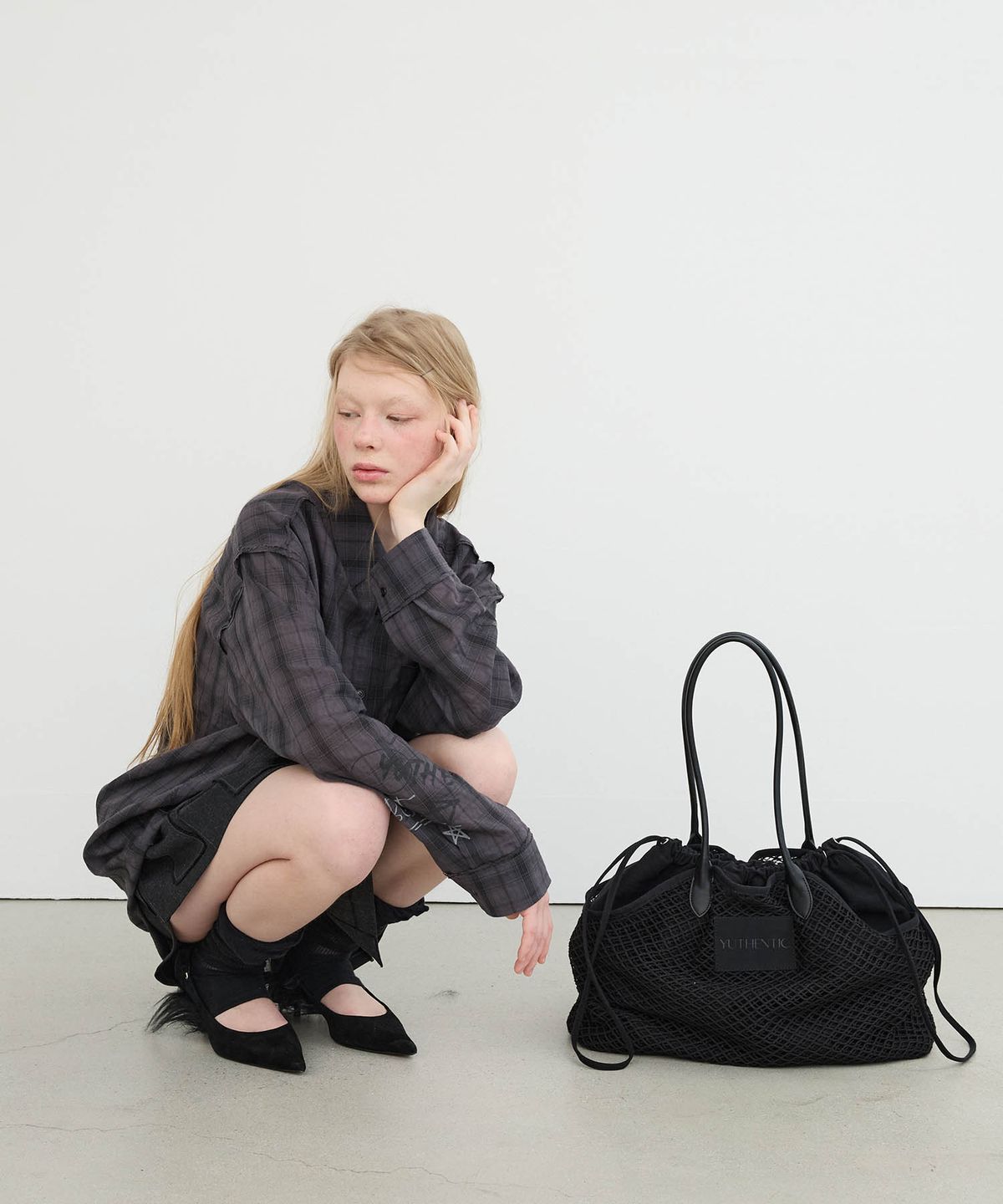 유센틱(YUTHENTIC) Mesh canvas big bag Black AX6XX20010