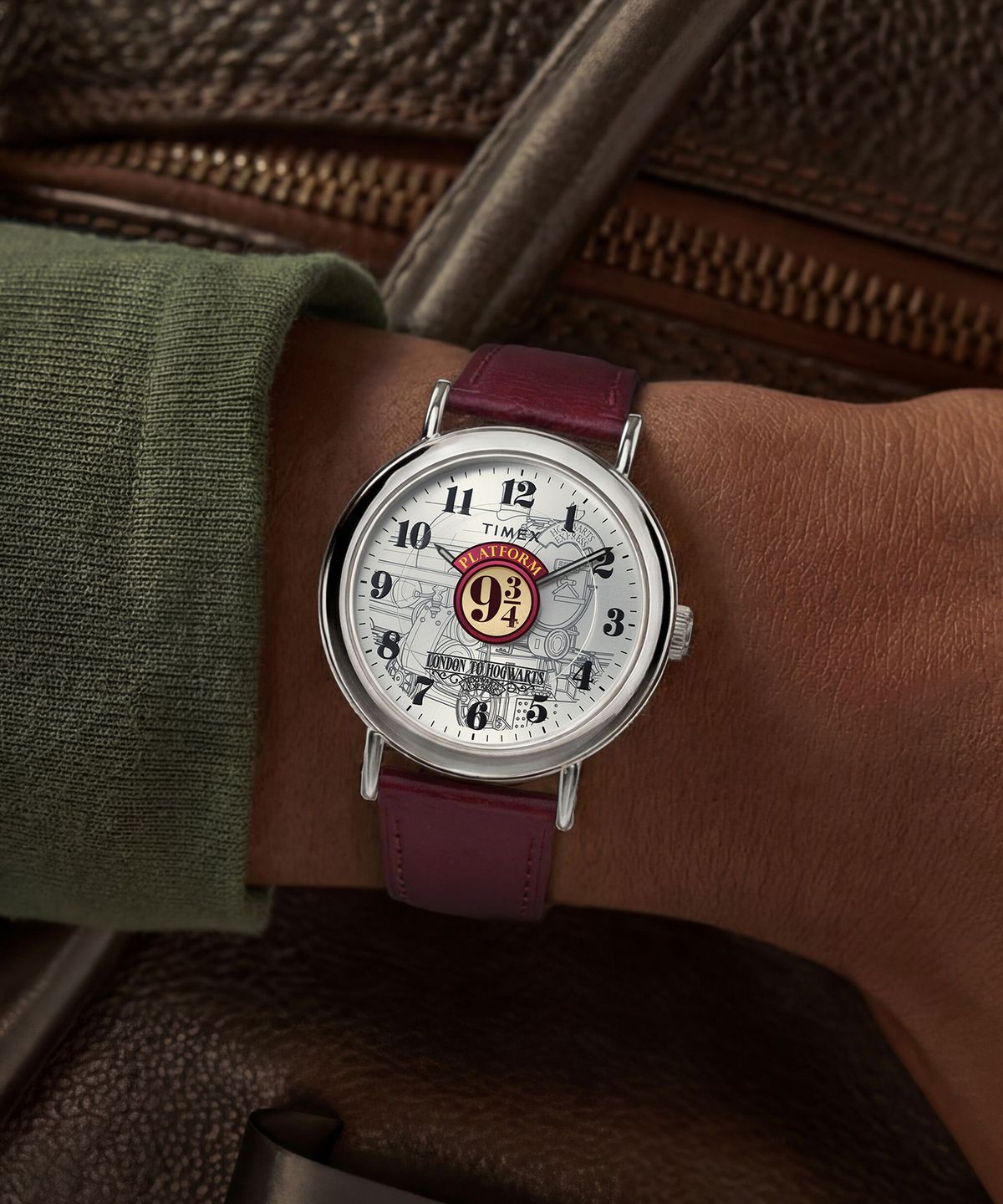타이맥스(TIMEX) 타이맥스 x 해리포터 위켄더 플랫폼 9 3/4 레드가죽시계 37mm