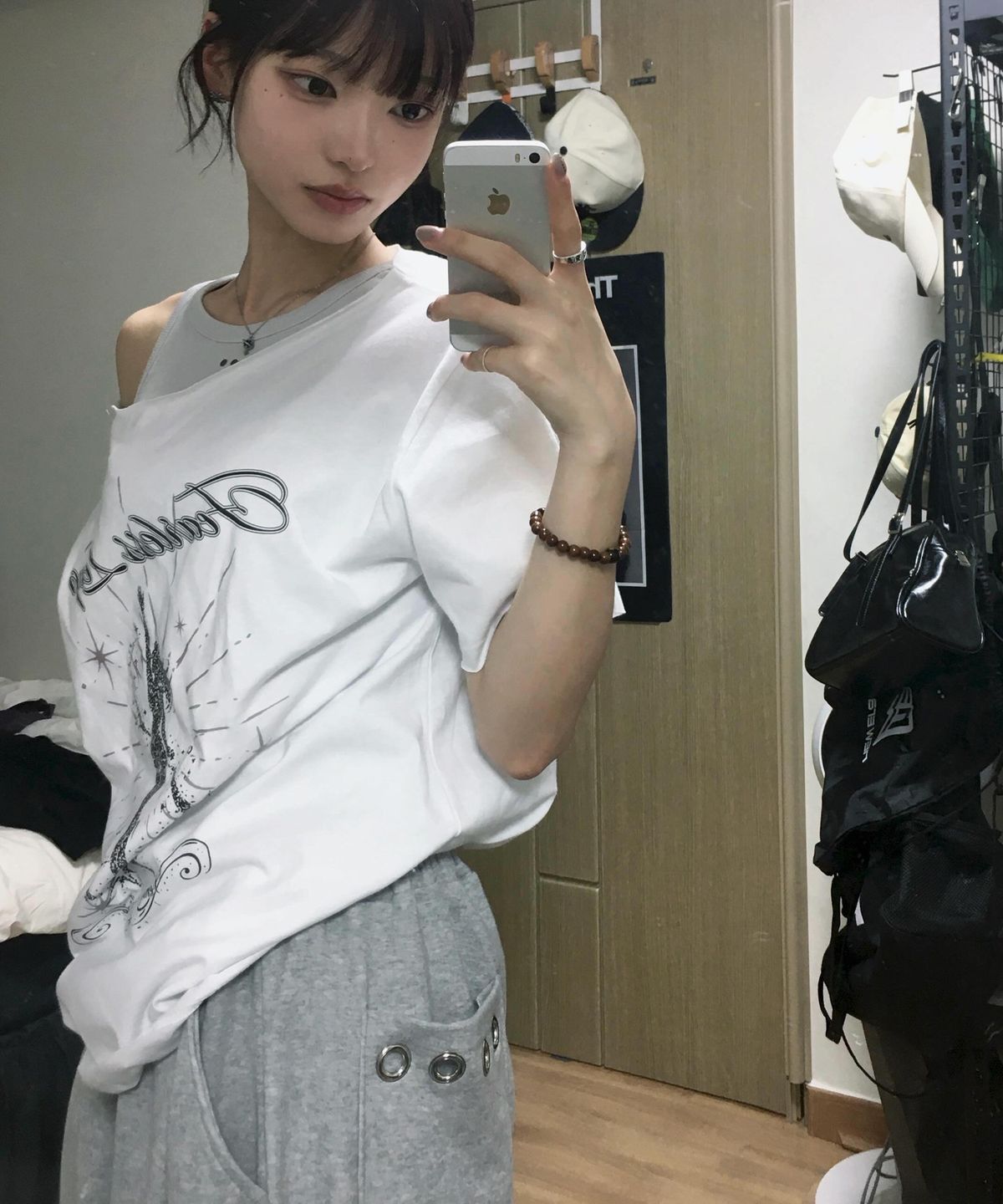 퍼지스캔(FUZZY SCAN) 빅 아일렛 커브드 벌룬팬츠 블랙