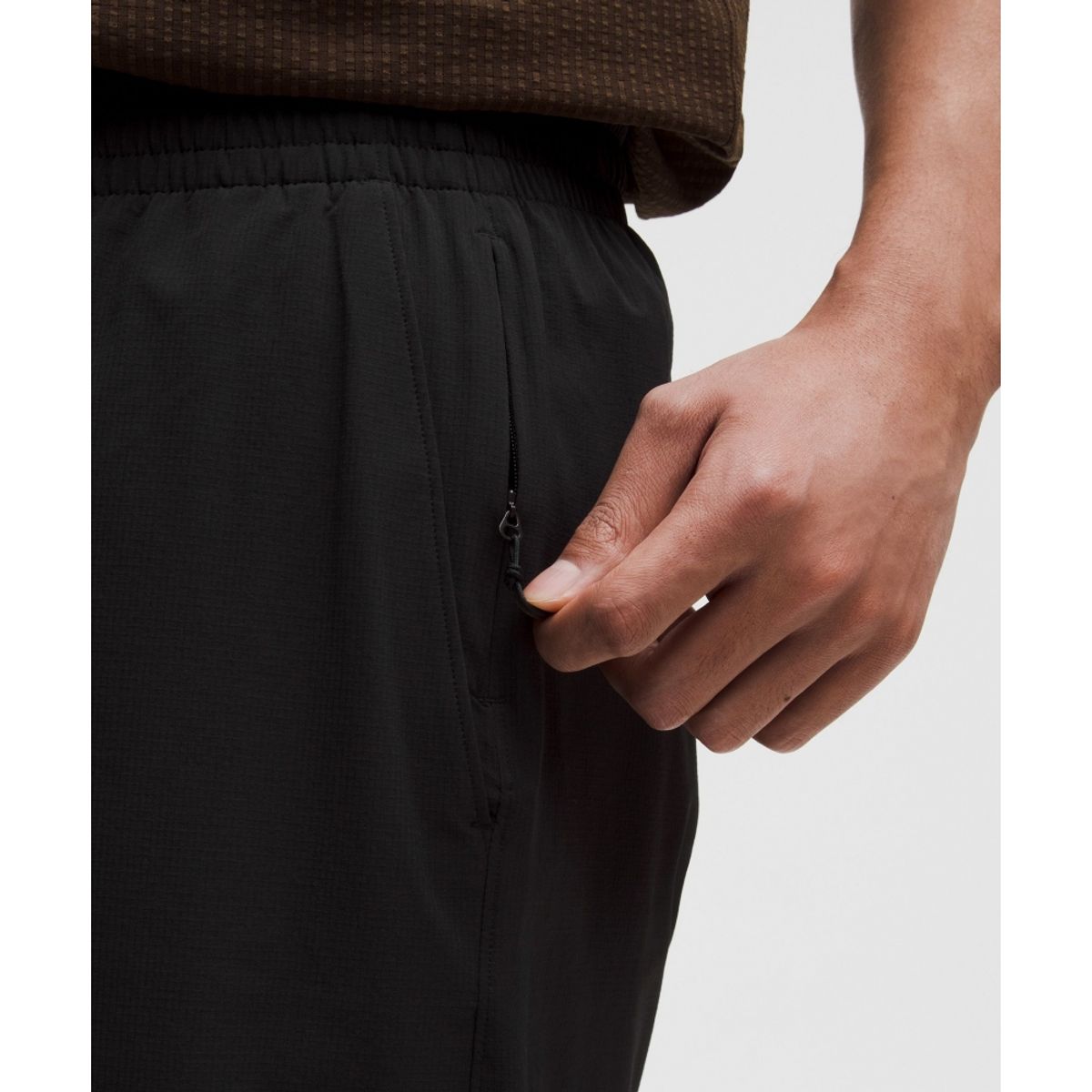 룰루레몬(LULULEMON) Zero Tucks 릴랙스 핏 쇼츠 8inch  BLK