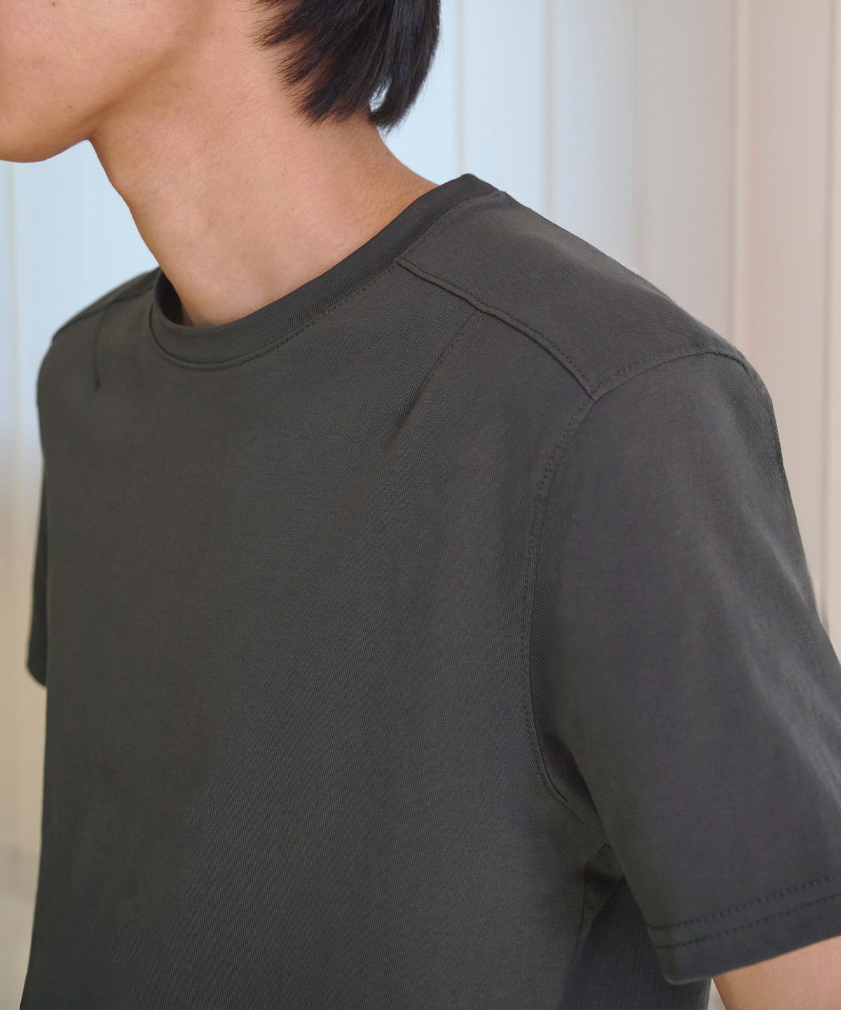 우알롱(WOOALONG) Minimal cotton regular t-shirts -KHAKI