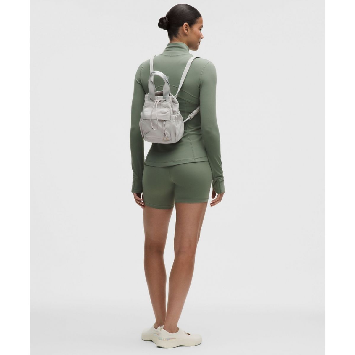 룰루레몬(LULULEMON) 컨버터블 드로스트링 버킷백 미니 5L  VPOR DOWN SLVR
