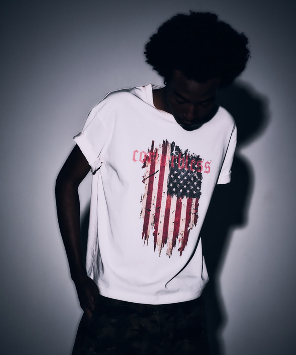 코너블레스(CORNERBLESS) STARS AND STRIPES HALF SLEEVE WHITE CROP T-SHIRTS
