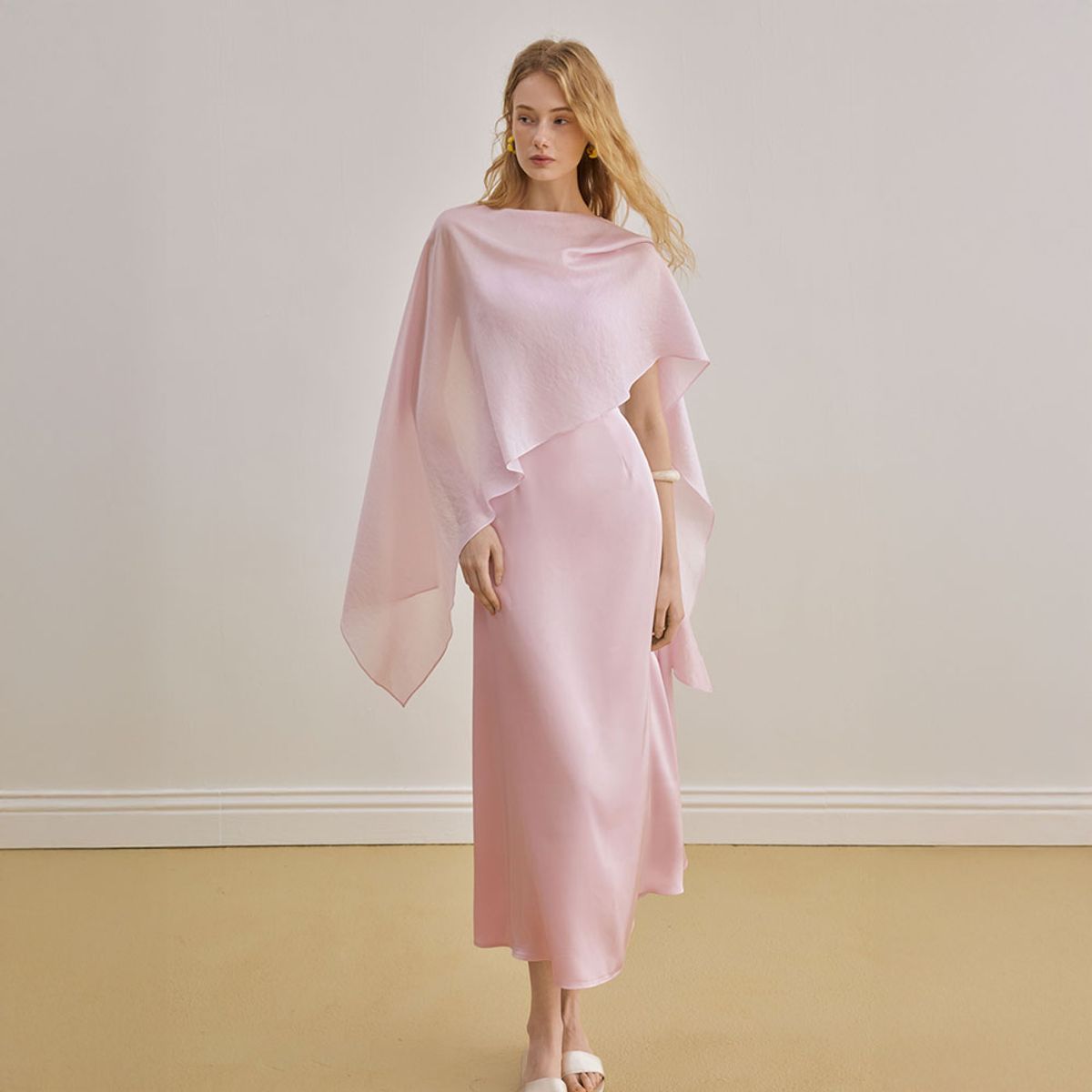와이와이아이엠(YYIAM) YY_High-end shawl dress