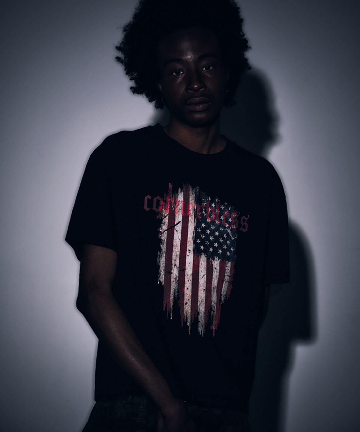 코너블레스(CORNERBLESS) STARS AND STRIPES HALF SLEEVE BLACK CROP T-SHIRTS