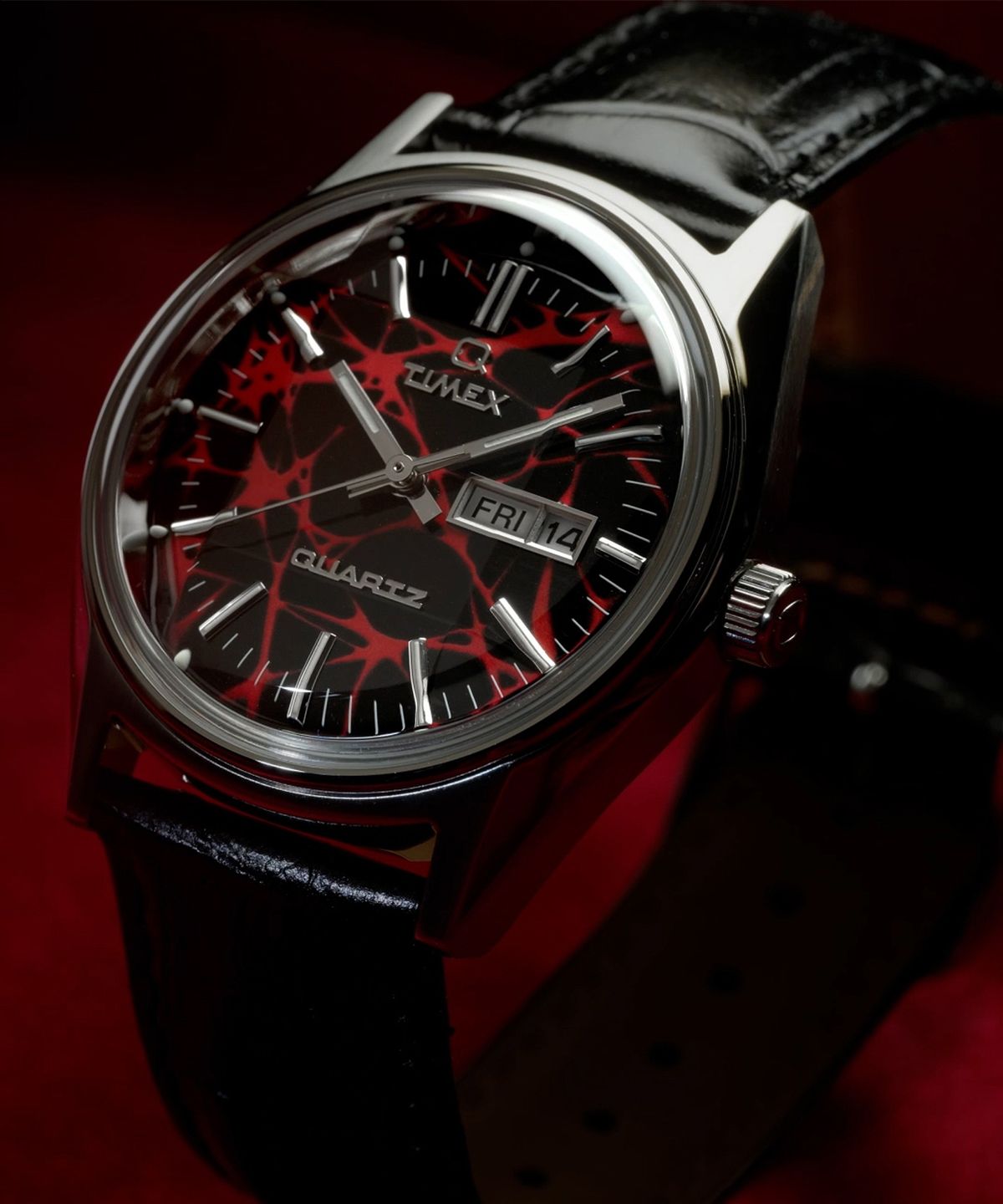 타이맥스(TIMEX) Q TIMEX 레드 베가 리이슈 쿼츠시계 38mm
