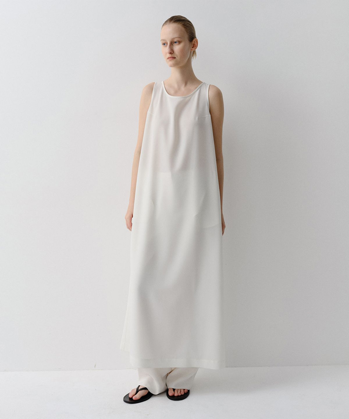이아(EAAH) BACK COWL MAXI DRESS (IVORY)