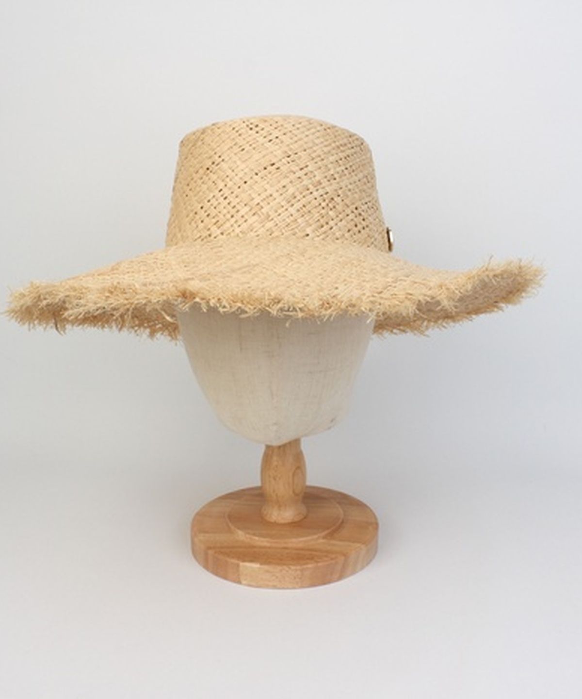 유니버셜 케미스트리(UNIVERSAL CHEMISTRY) Soft Natural Raffia Flat Panama Hat 파나마햇