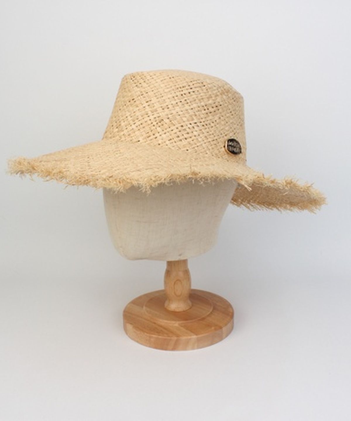 유니버셜 케미스트리(UNIVERSAL CHEMISTRY) Soft Natural Raffia Flat Panama Hat 파나마햇
