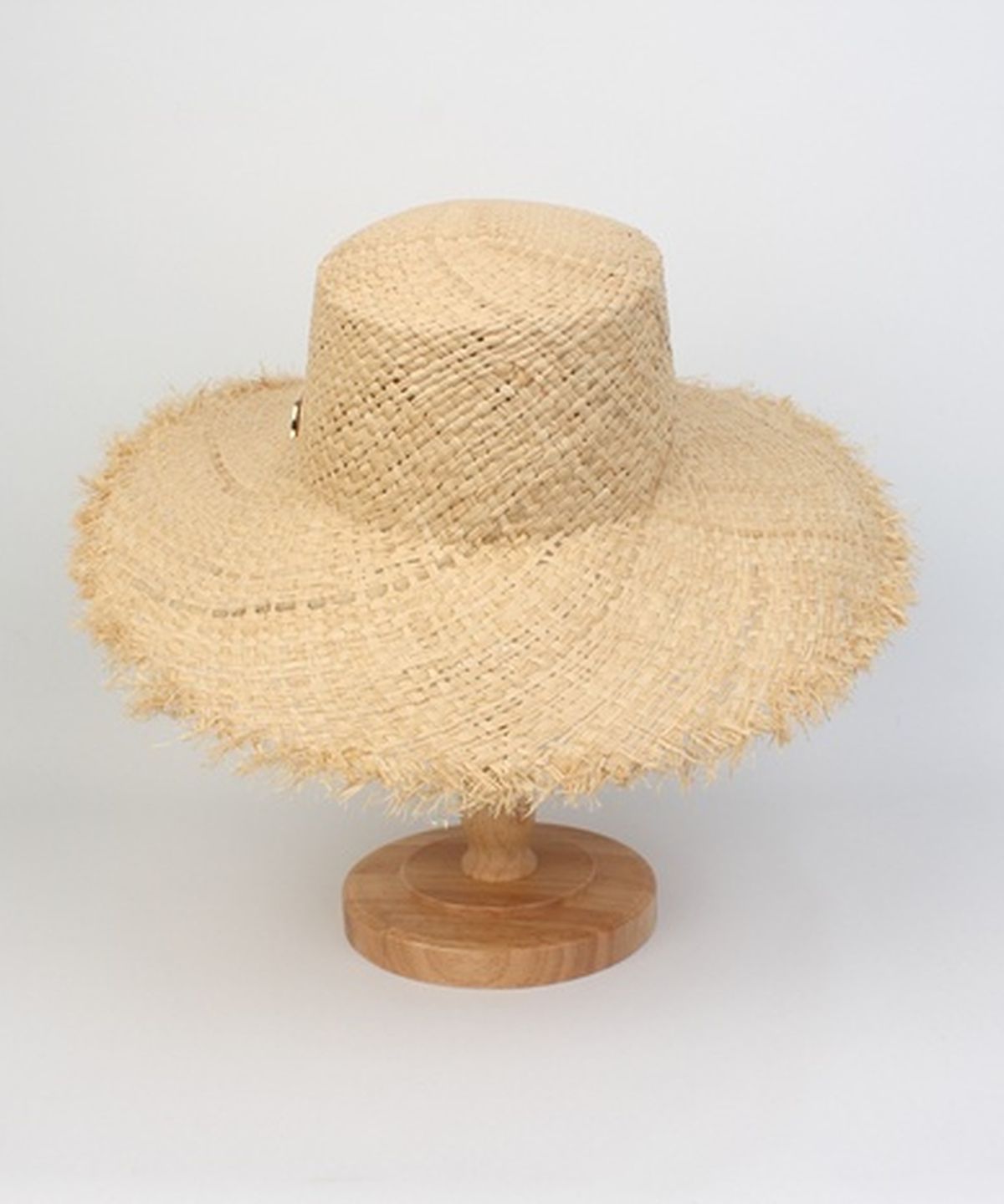 유니버셜 케미스트리(UNIVERSAL CHEMISTRY) Soft Natural Raffia Flat Panama Hat 파나마햇