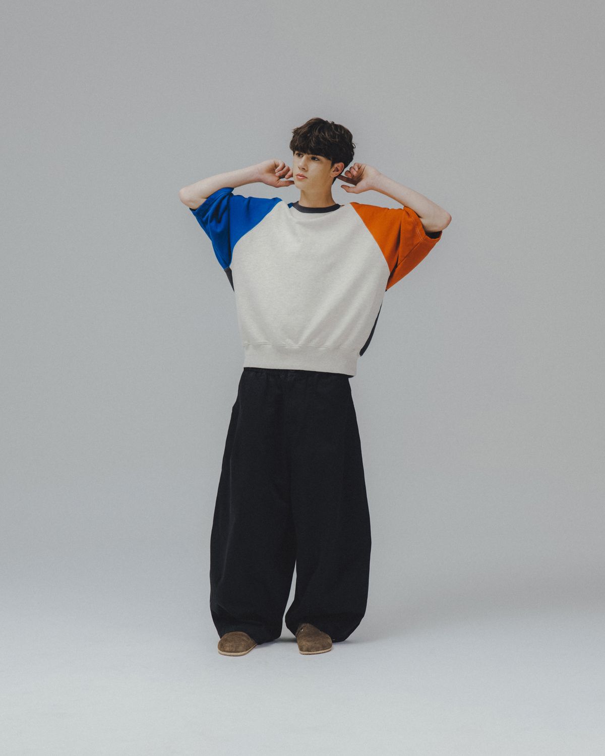 앵글런(ANGLAN) Palette Raglan Half Sweat Shirt - Oatmeal