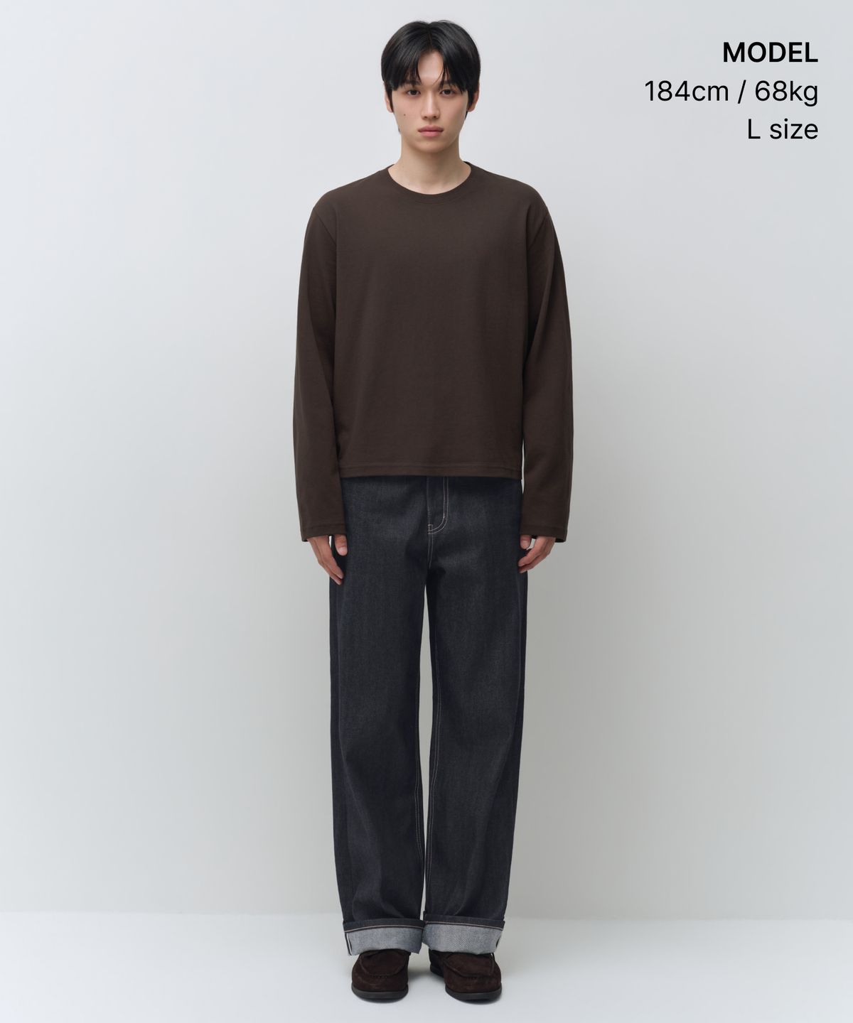 무신사 스탠다드(MUSINSA STANDARD) 레귤러 긴소매 크롭 티셔츠 [다크 브라운]