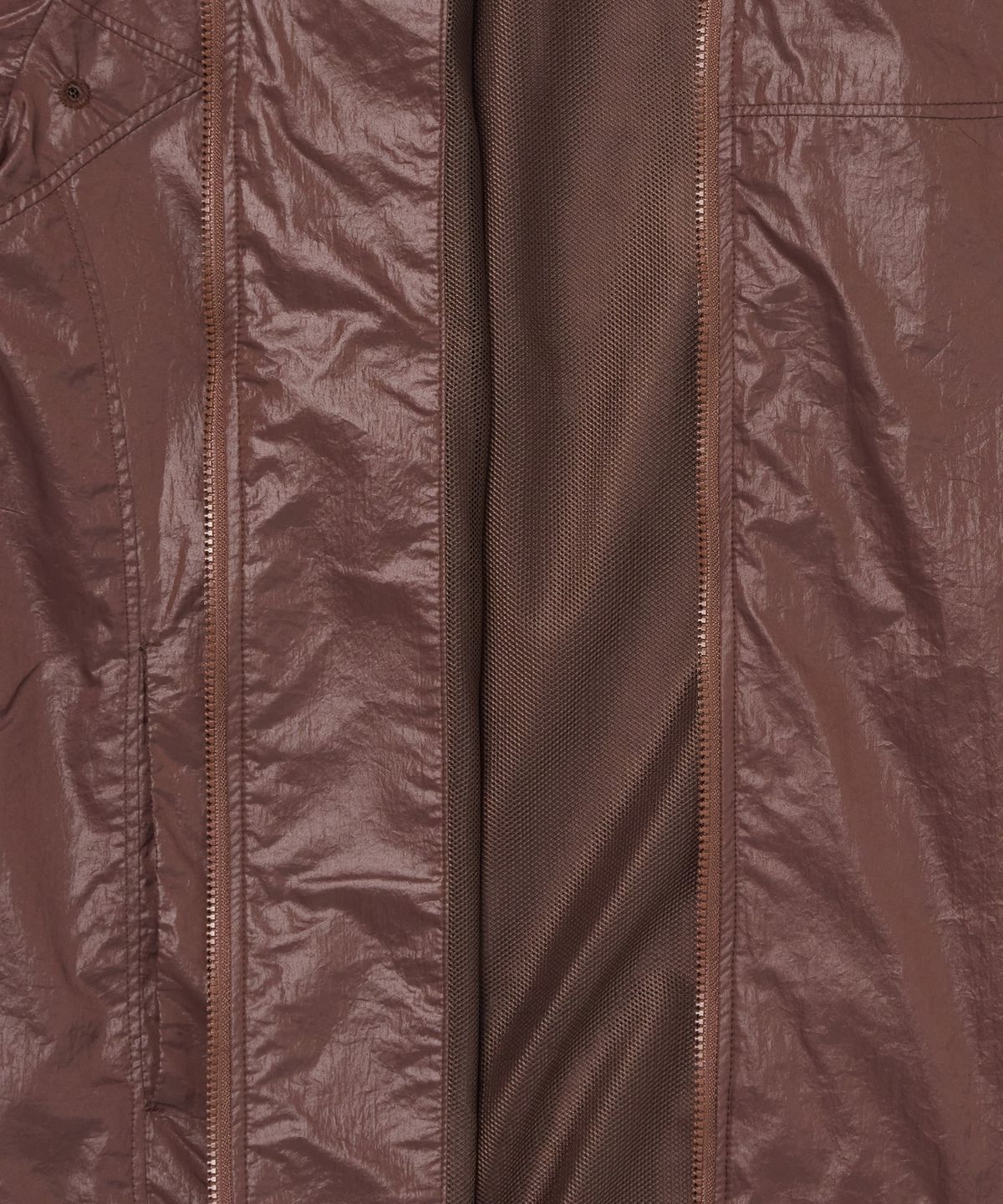 더씽인데어데어(THE THING IN THEIR THERE) Adaptive Nylon Jacket Brownie