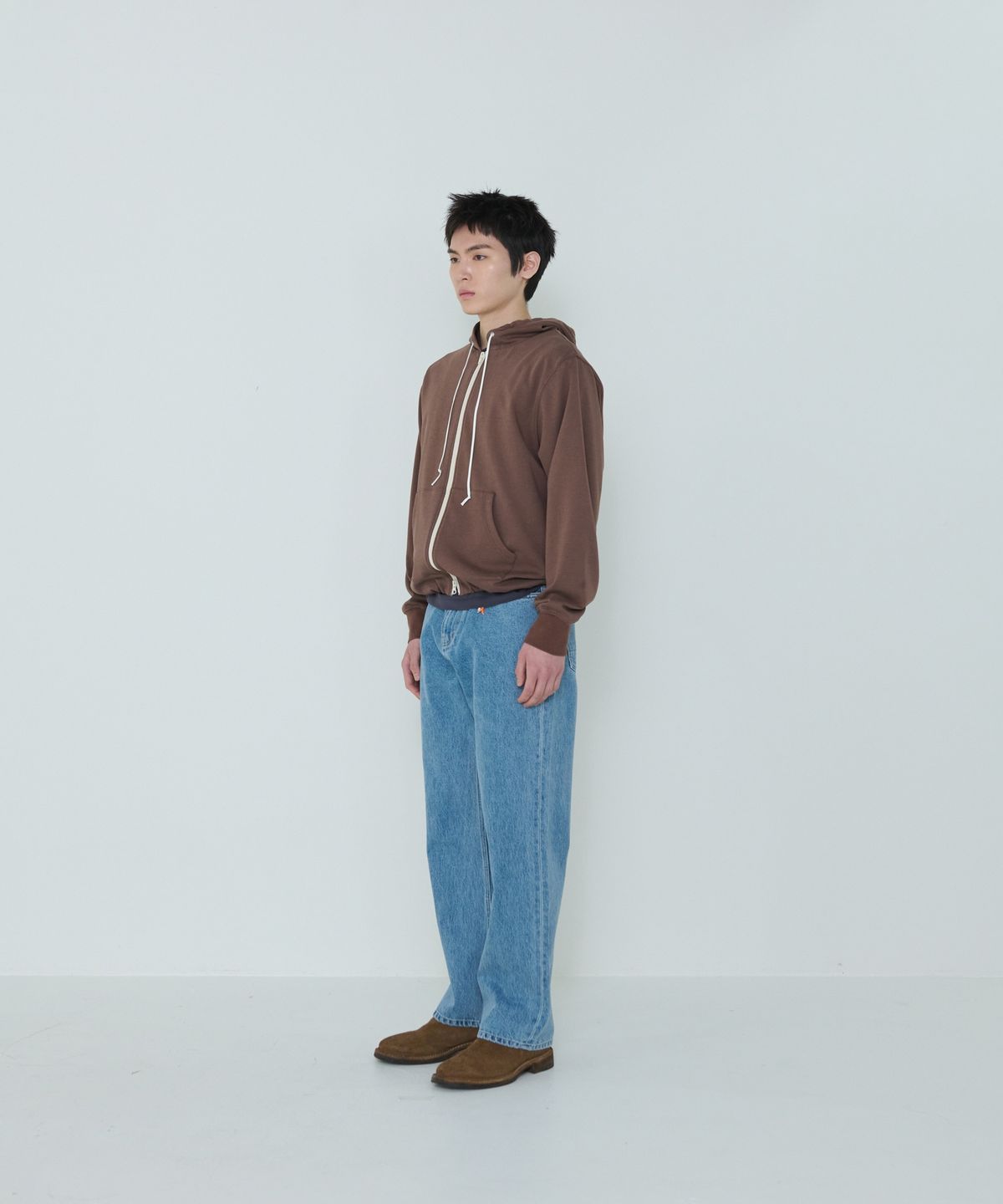 더씽인데어데어(THE THING IN THEIR THERE) Adaptive Zip-Up Hoodie Brown