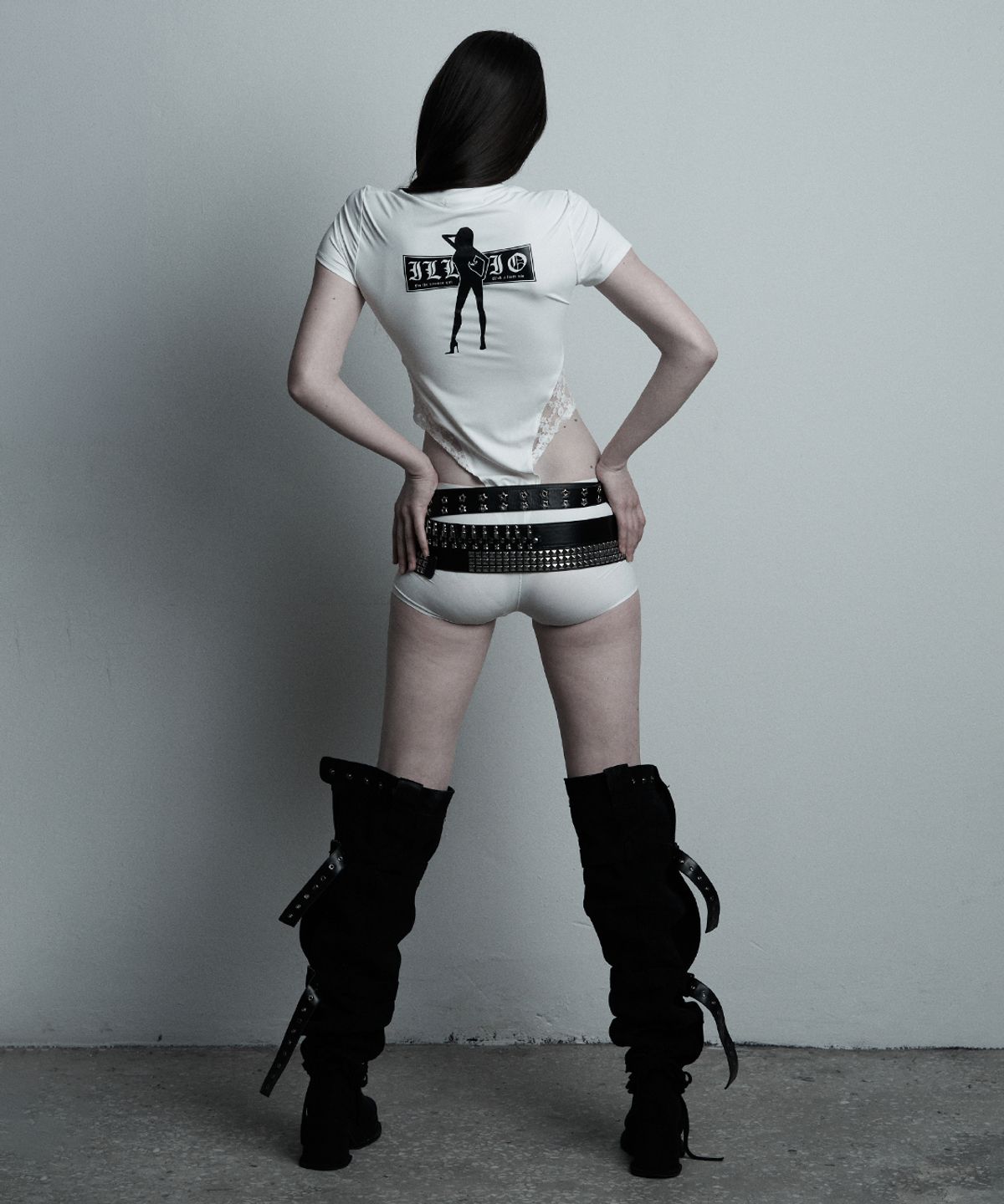 일리오(ILLIO) White Diva Lace bodysuit