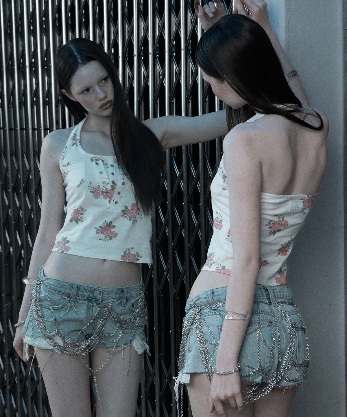 일리오(ILLIO) Flower Cathy halter top