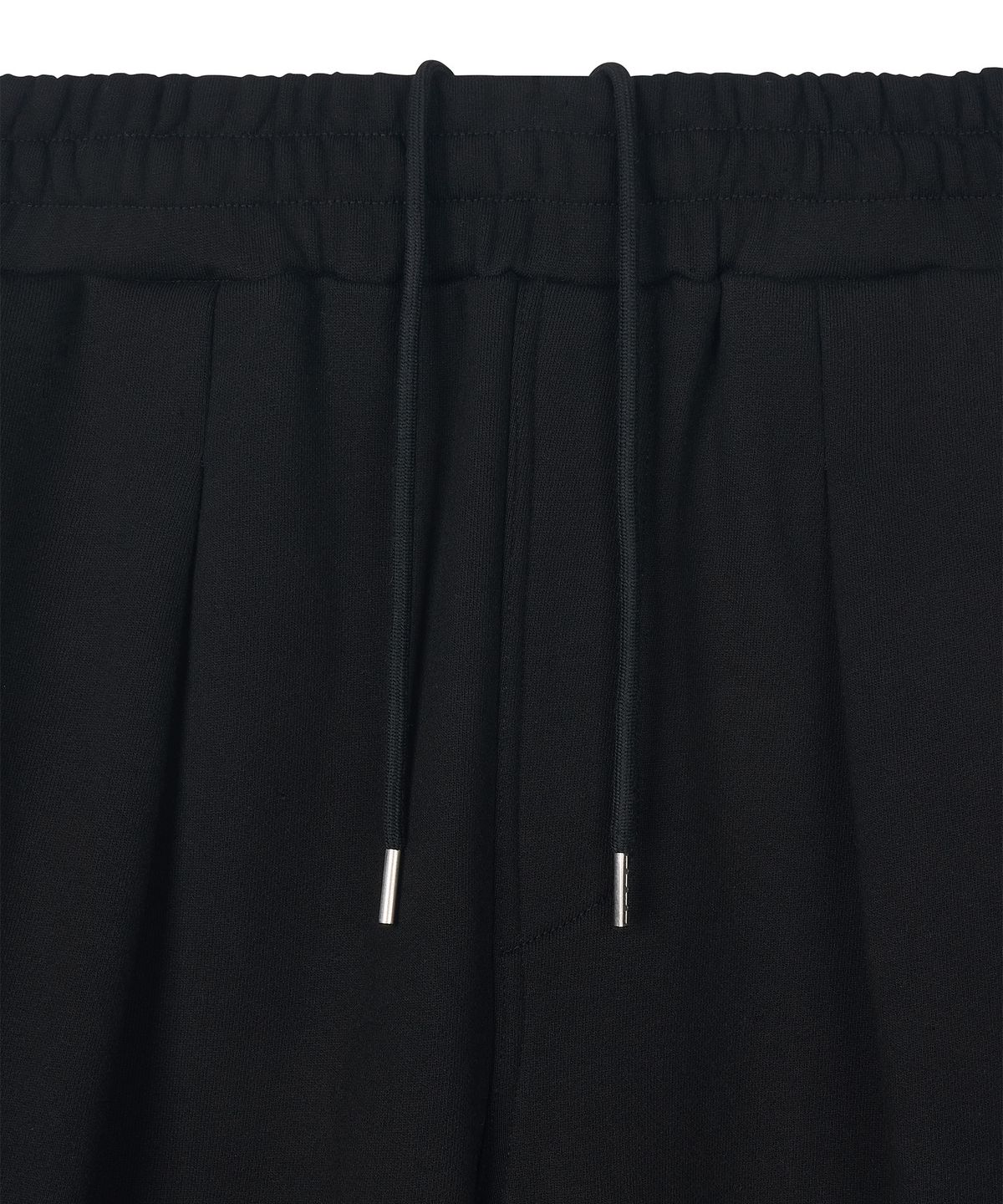 고라미스(GORAMIS) 심볼 원턱 와이드 스웻팬츠 [BLACK]