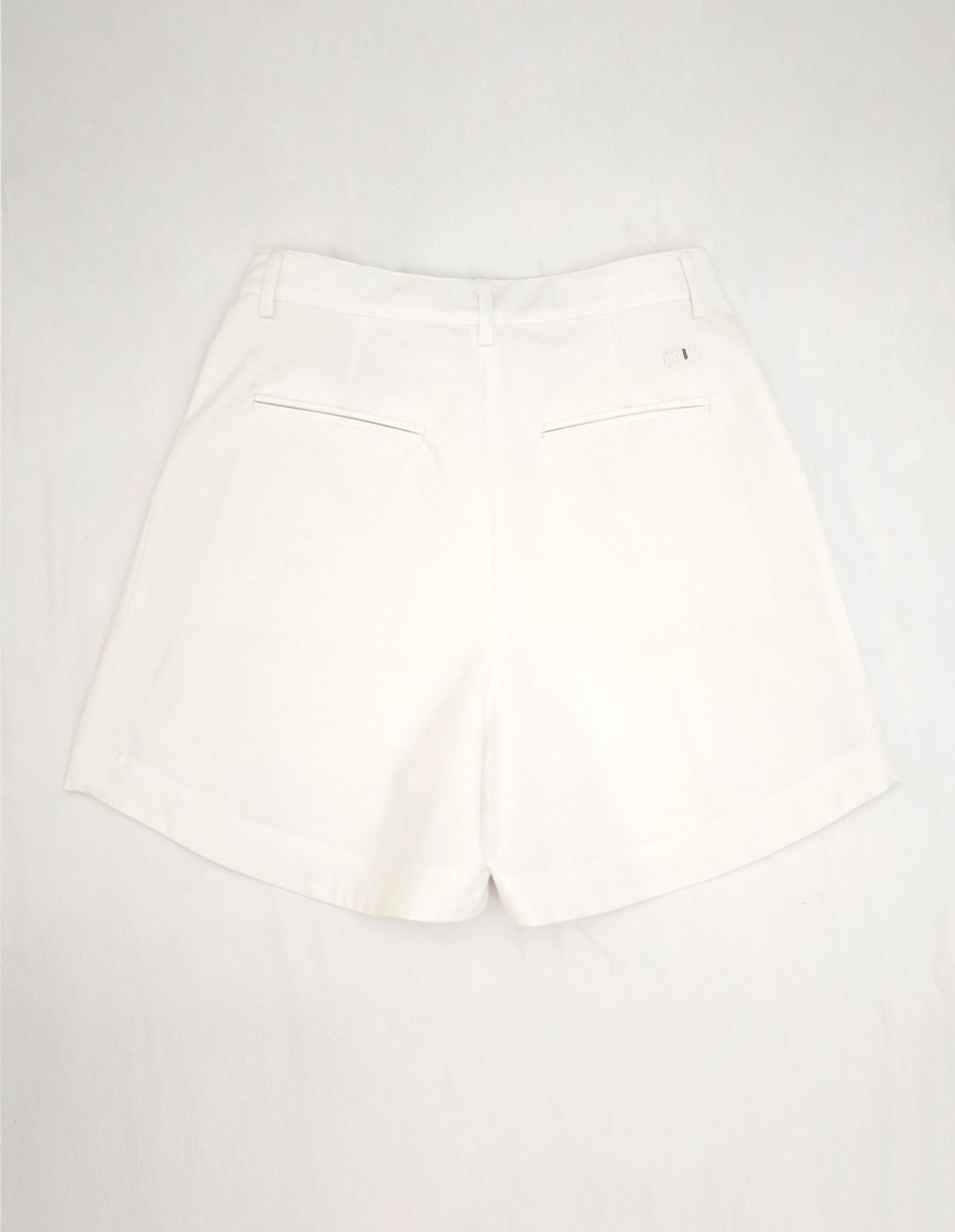 네일비(NEILBE) 트렌치 트윌 버뮤다 테일러드 팬츠 off white