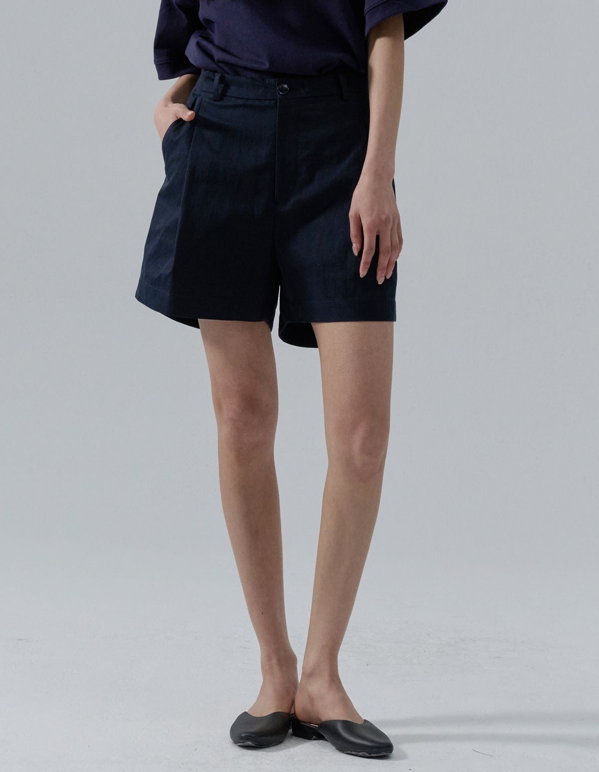 네일비(NEILBE) 트렌치 트윌 버뮤다 테일러드 팬츠 navy blazer