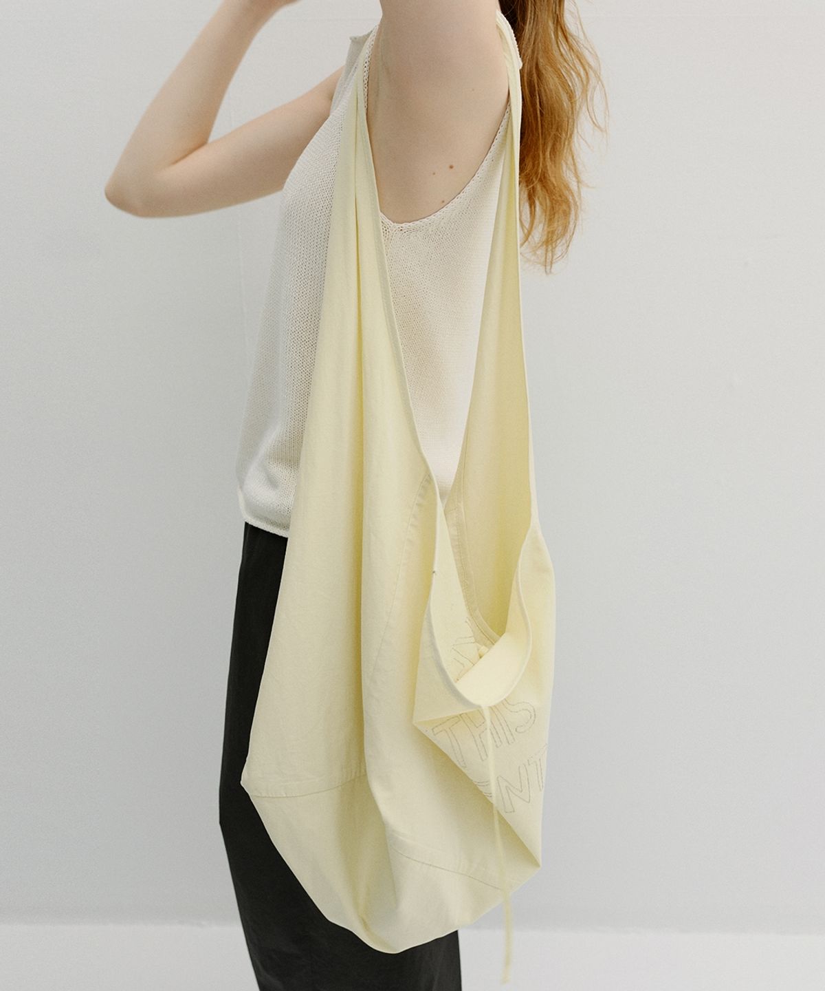 블랭크03(BLANK03) embroidery big shoulder bag (lemon yellow)