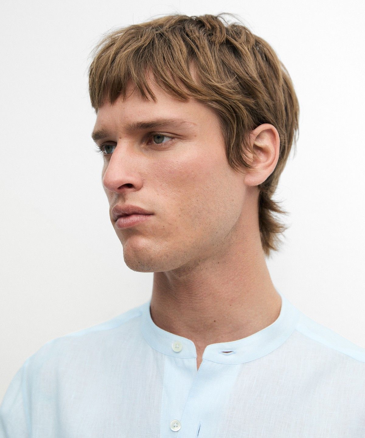 마시모두띠(MASSIMO DUTTI) 100% 린넨 레귤러 핏 스탠드 칼라 셔츠