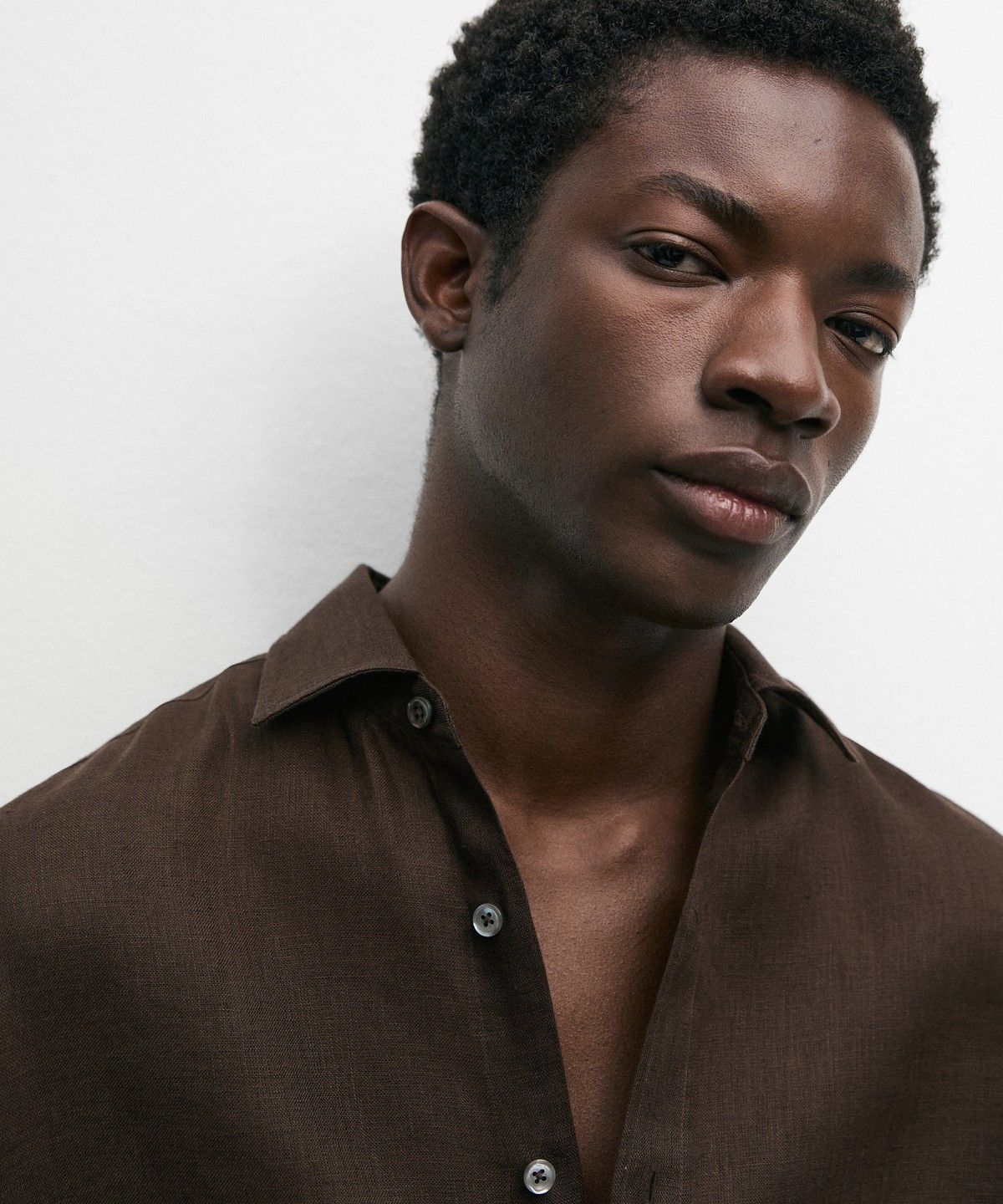마시모두띠(MASSIMO DUTTI) 100% 린넨 레귤러핏 셔츠