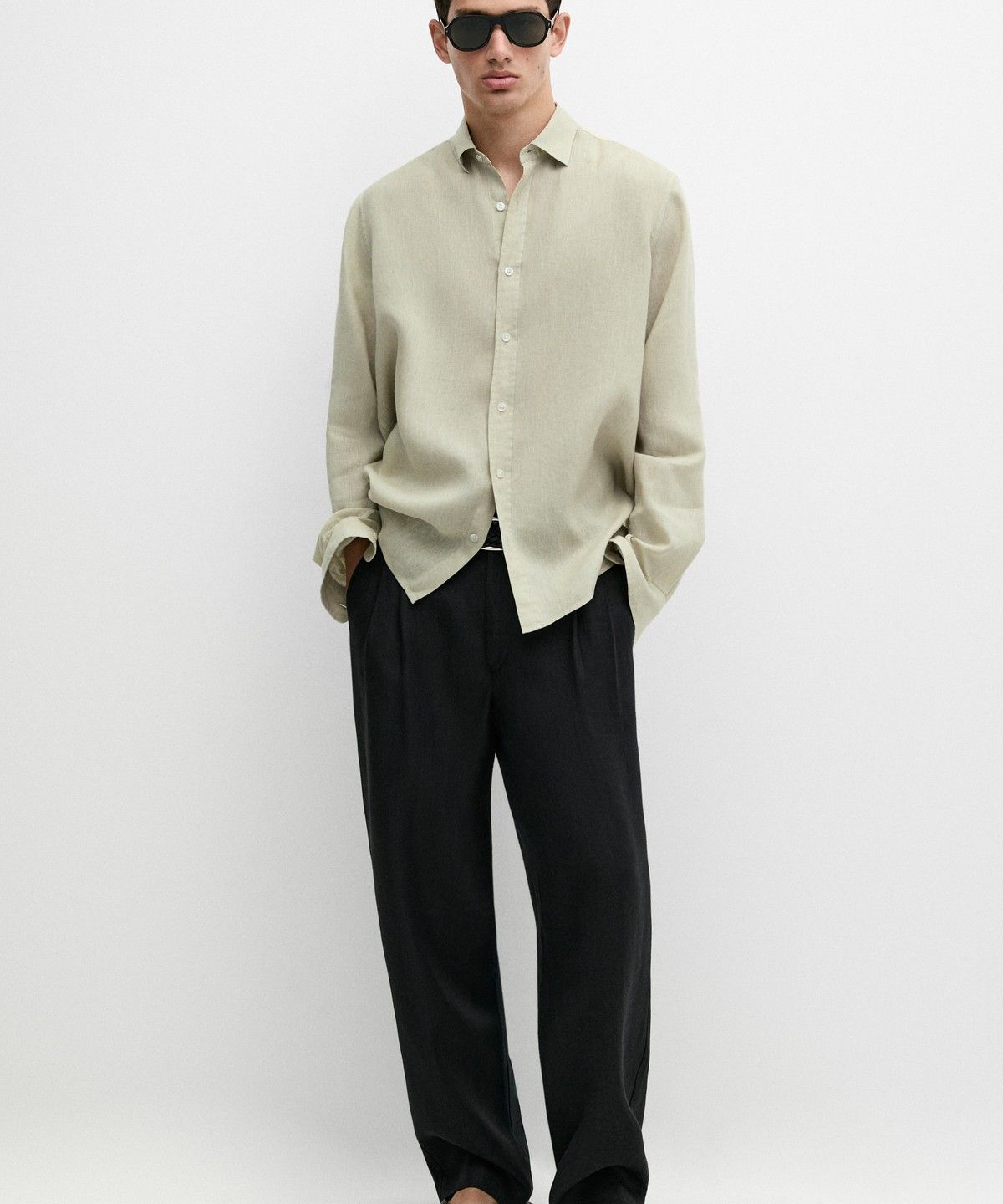 마시모두띠(MASSIMO DUTTI) 100% 엑스트라 파인 린넨 레귤러핏 셔츠