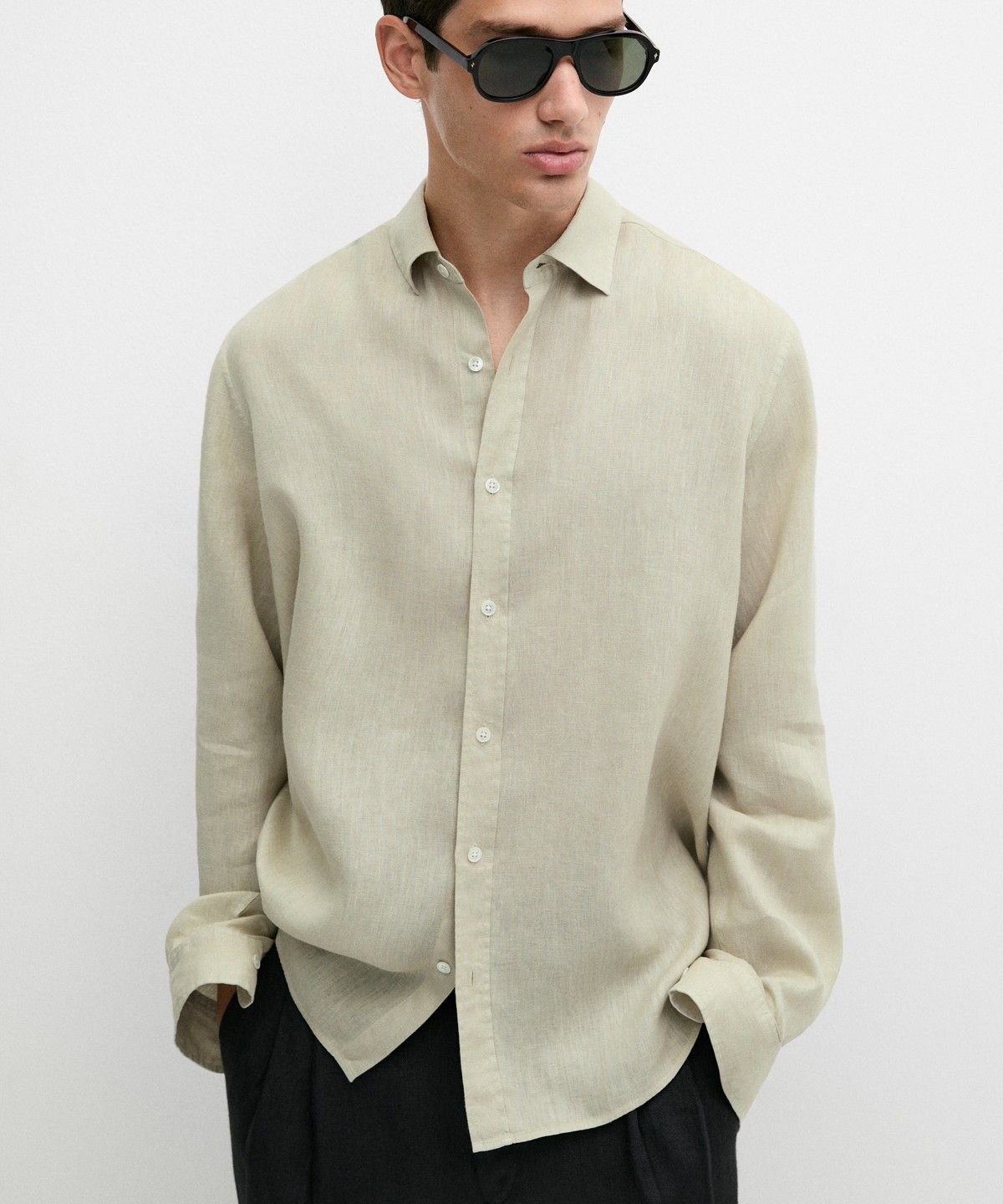 마시모두띠(MASSIMO DUTTI) 100% 엑스트라 파인 린넨 레귤러핏 셔츠