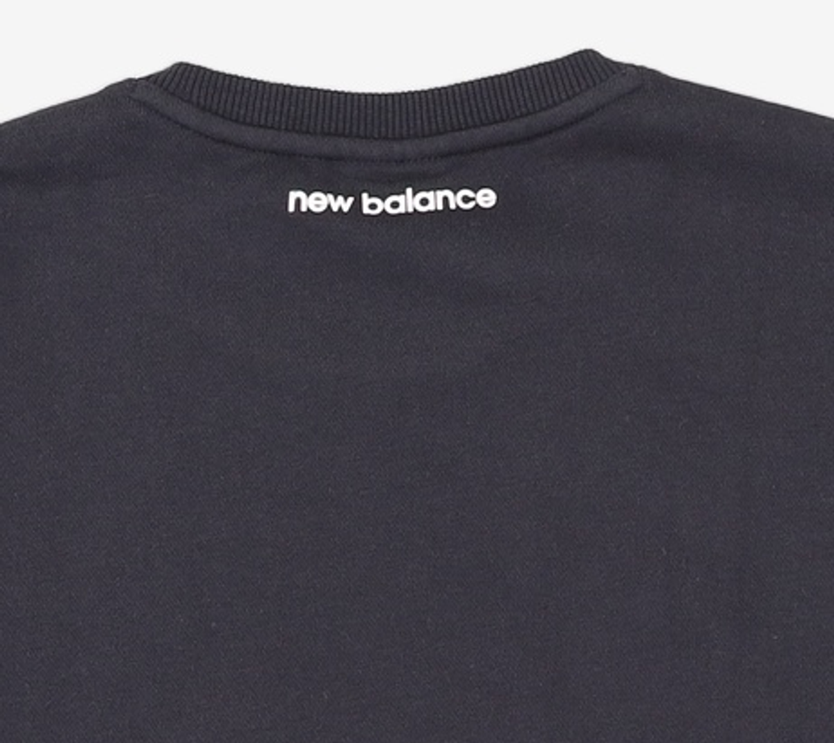 뉴발란스(NEW BALANCE) 맨투맨/스웨트셔츠 100