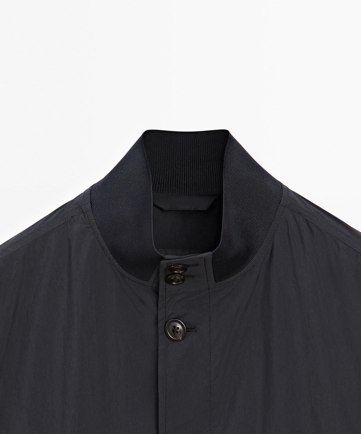 마시모두띠(MASSIMO DUTTI) 포켓 디테일 봄버 자켓