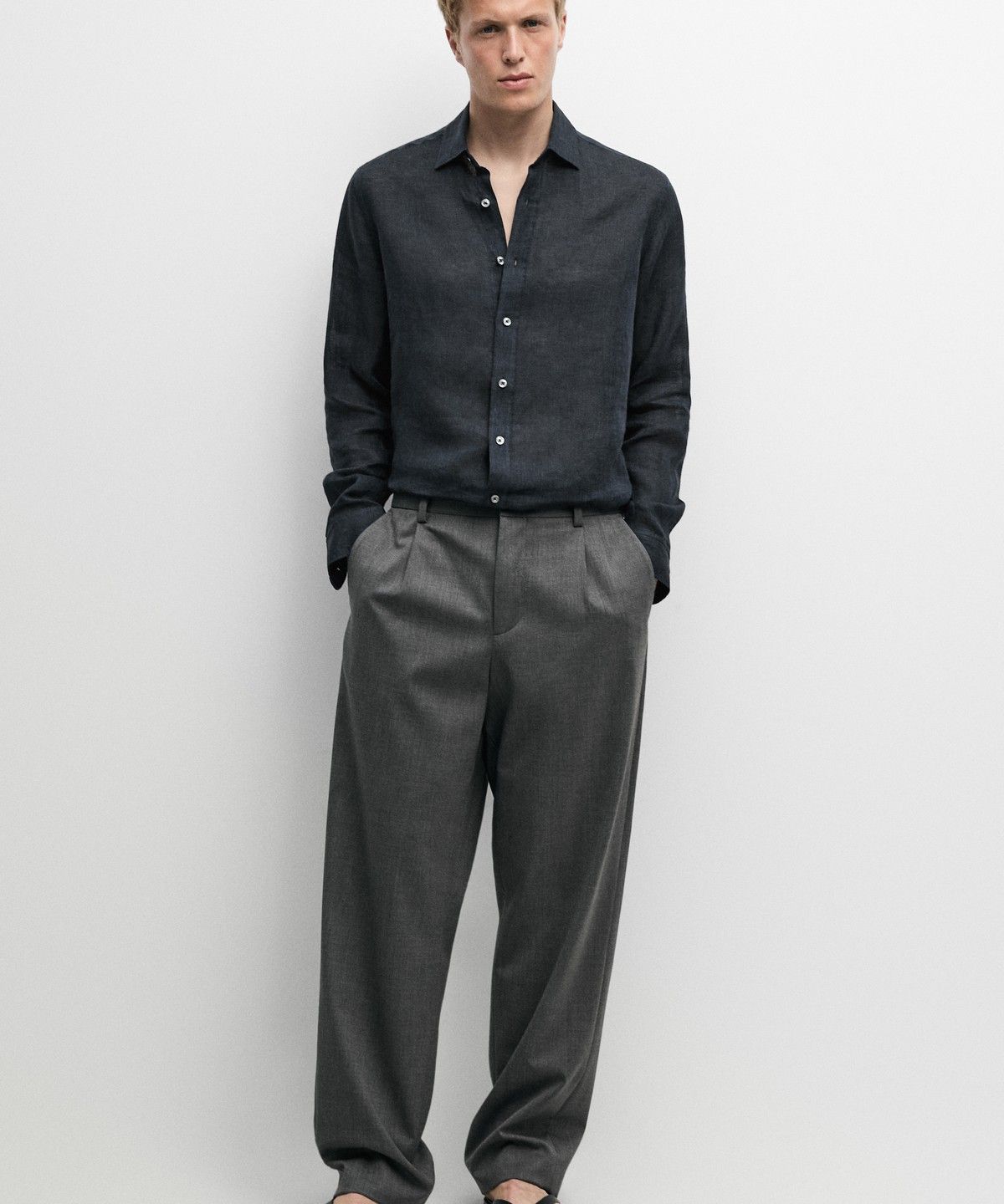 마시모두띠(MASSIMO DUTTI) 쿨 울 블렌드 핀턱 팬츠