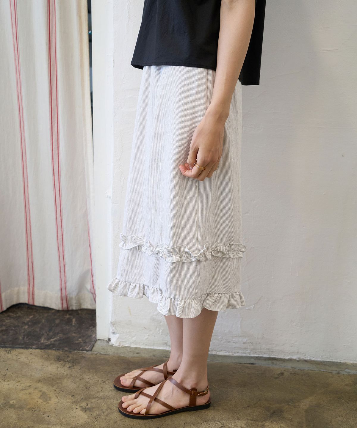 줄리아페페(JULIAPEPE) Frill Point Skirt White