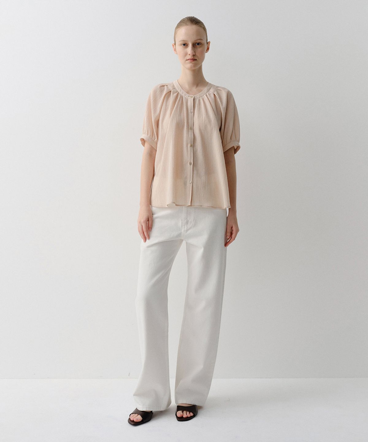 이아(EAAH) LINA GATHERED BLOUSE (PEACH)