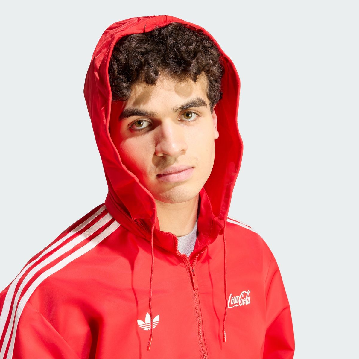 아디다스(ADIDAS) 아디다스X코카콜라 클래식 스포츠 나일론 파카 KY2105