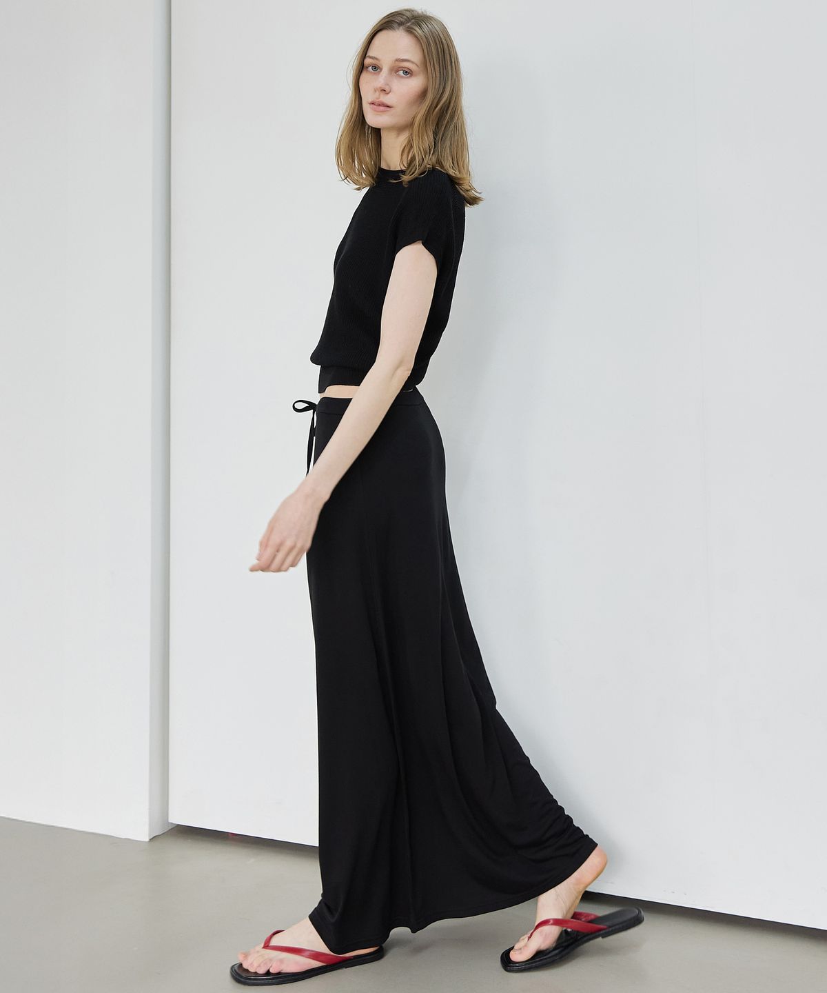 누토프(NUTOFFE) Comfort Long Skirt_Black