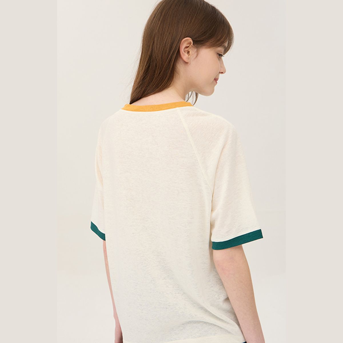 베네통(BENETTON) 강아지 자수 비딩 티셔츠_BATS54531IV