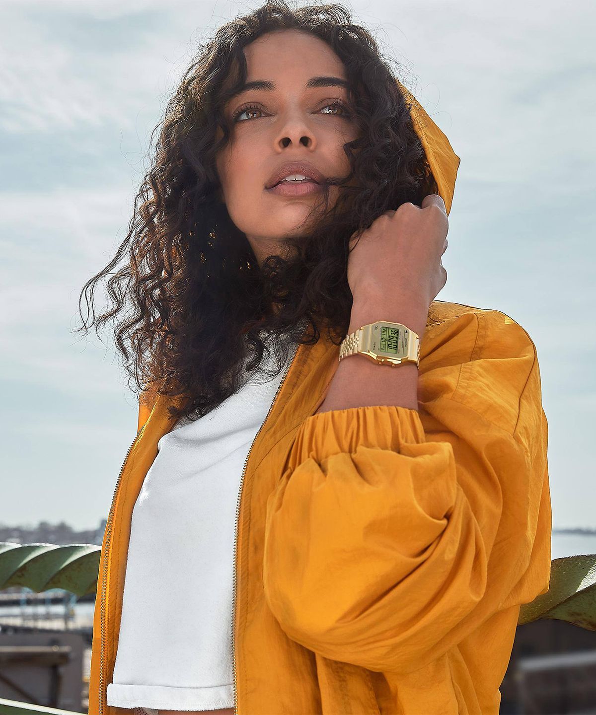 타이맥스(TIMEX) T80 골드 스틸밴드 남녀공용 디지털시계 34mm