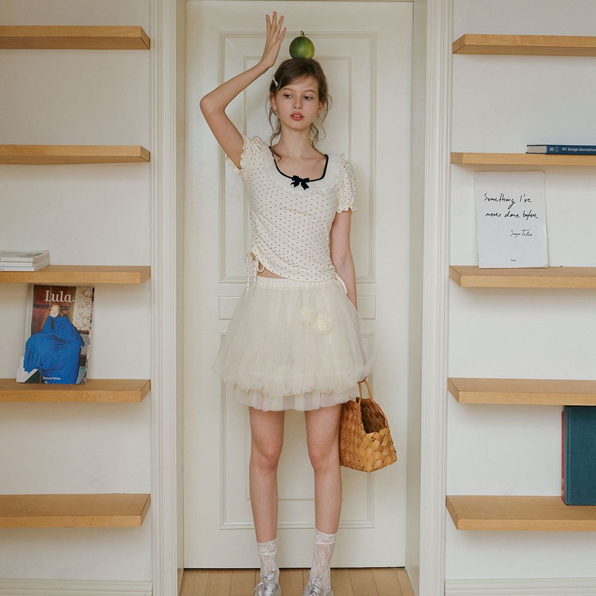 쎄무아듀(CEST MOIDEW) Cest_Polka dot string puff sleeve top