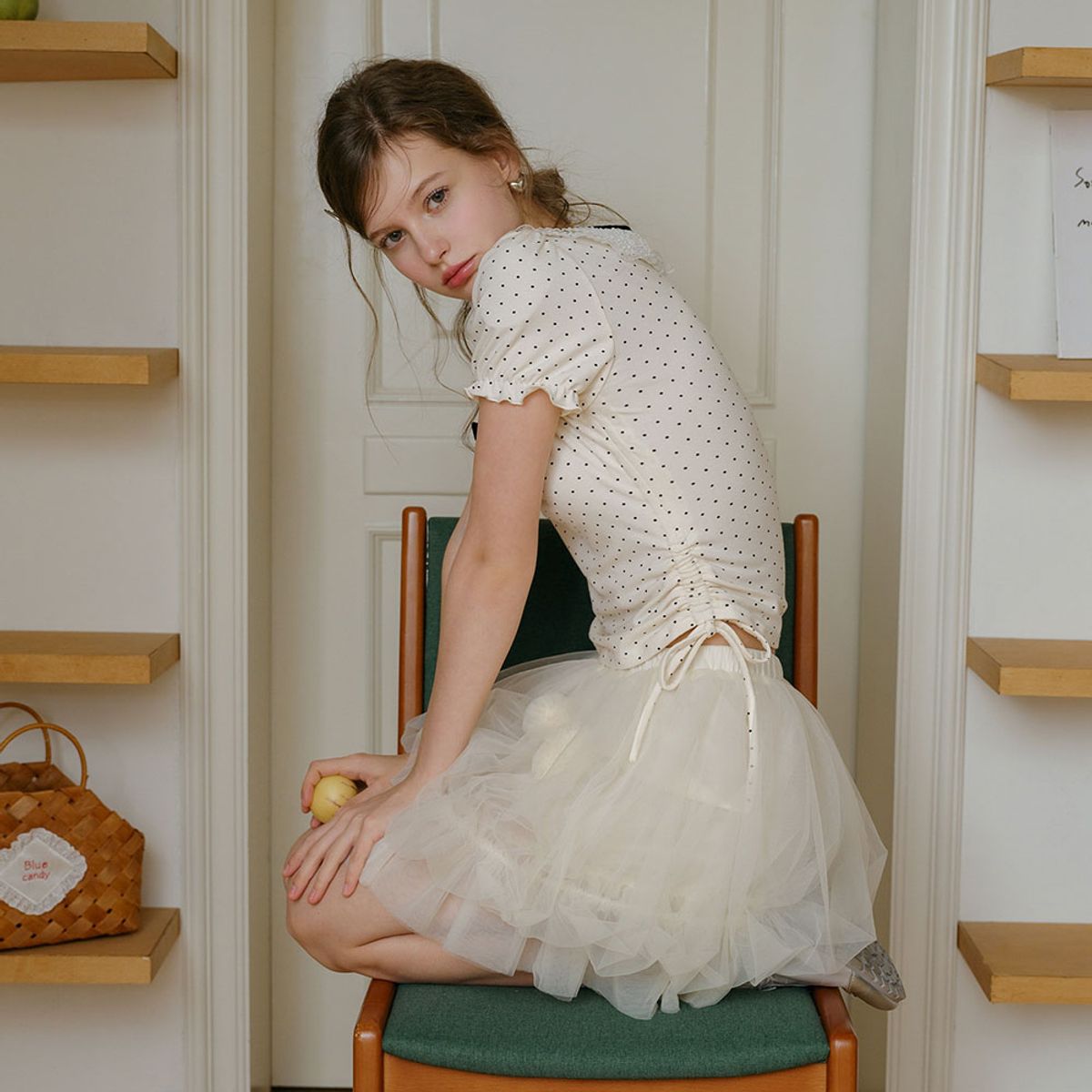 쎄무아듀(CEST MOIDEW) Cest_Polka dot string puff sleeve top