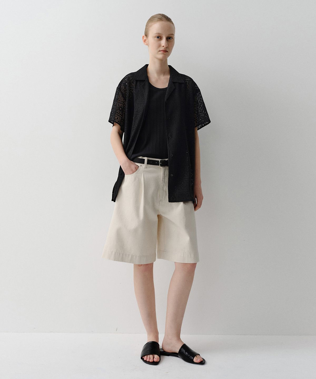 이아(EAAH) OPEN COLLAR LACE SHIRT (BLACK)