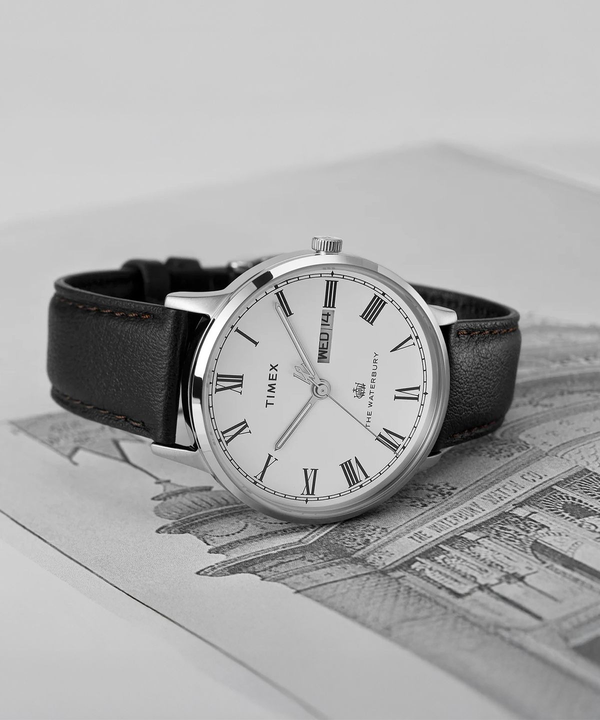 타이맥스(TIMEX) 워터베리 클래식 데이데이트 가죽시계 40mm