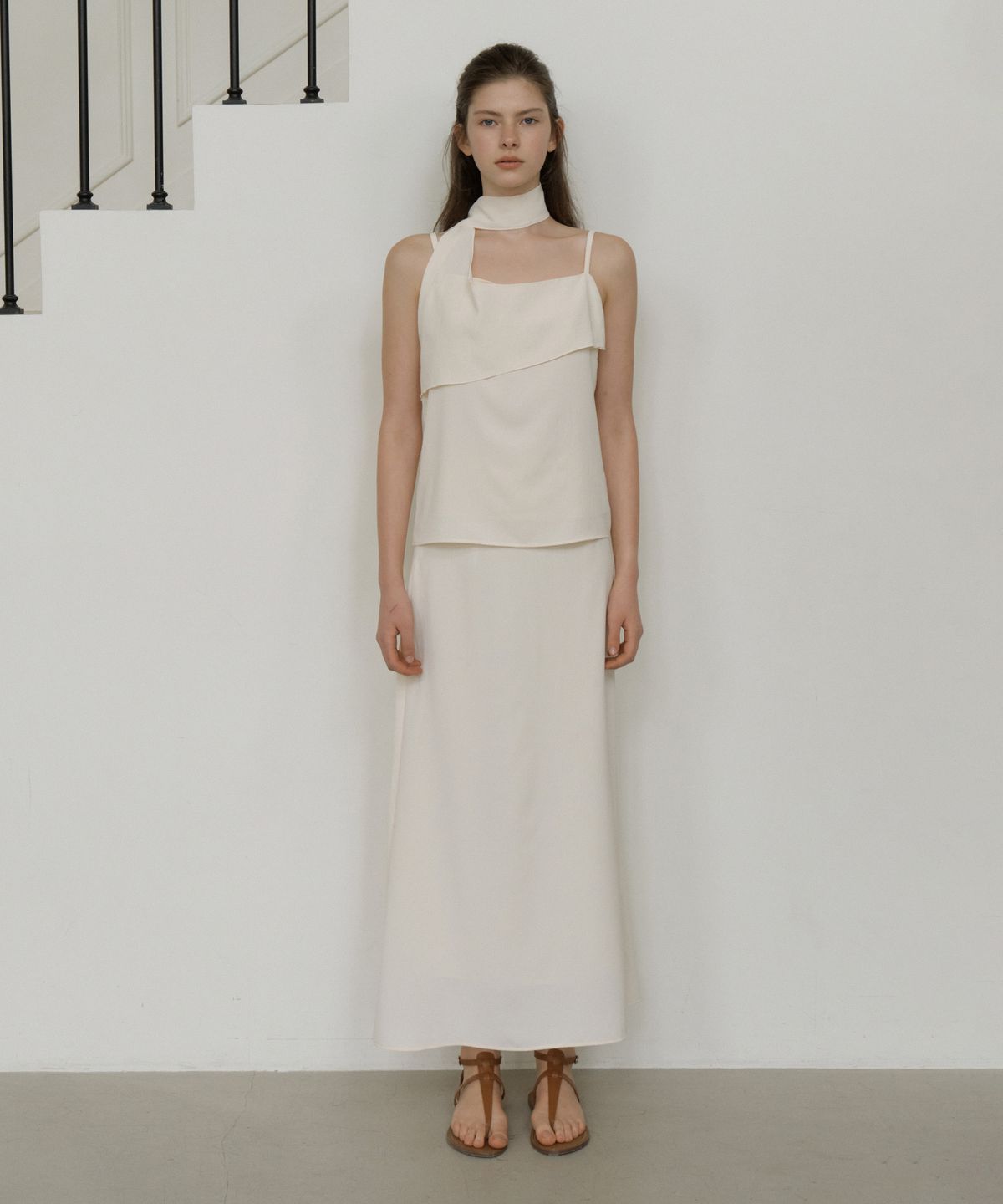 리올그(REORG) GIR DART LONG SKIRT CREAM
