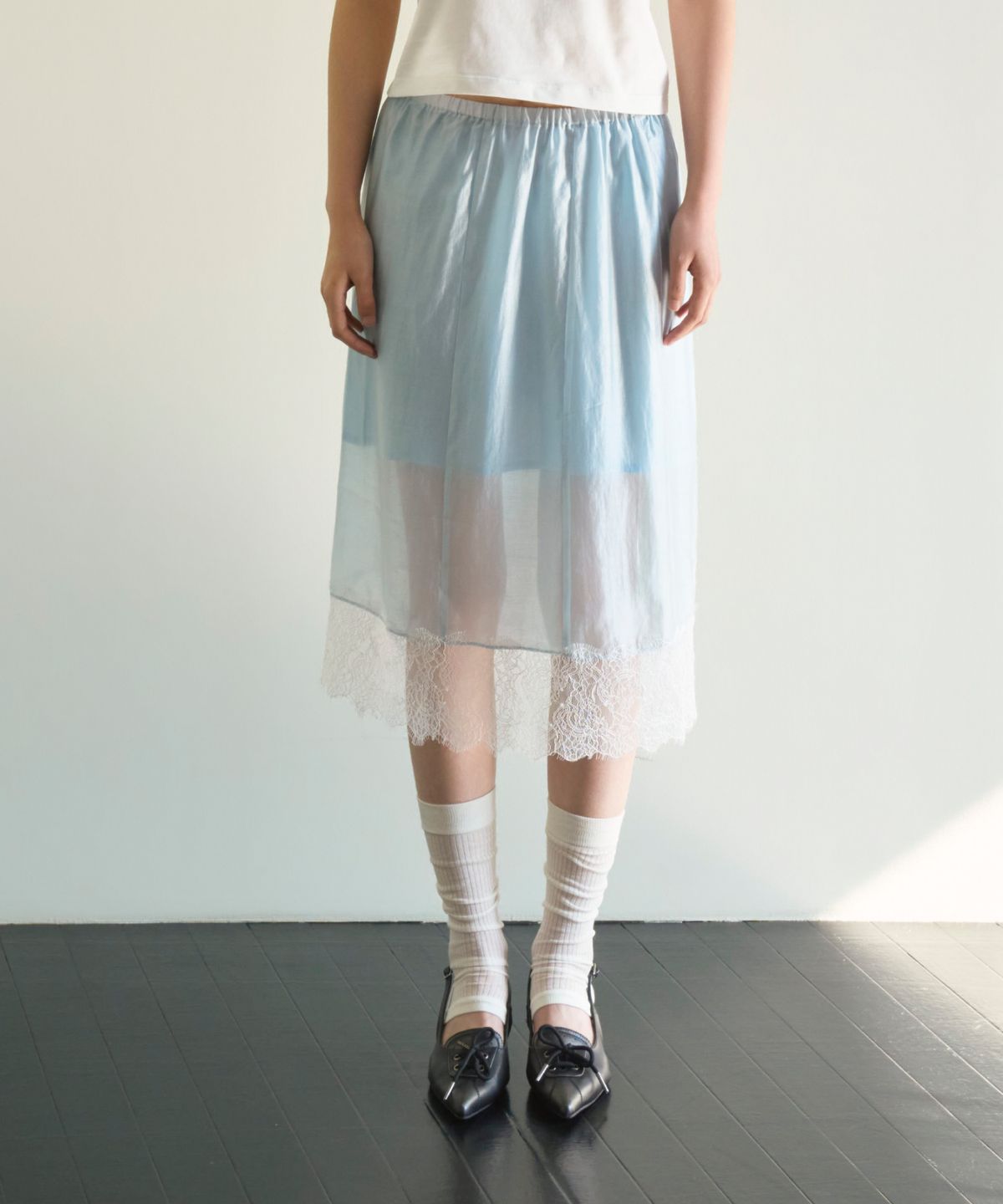 언틸디예스(UNTIL THE YES) Tencel Lace Midi Skirt, Light Blue