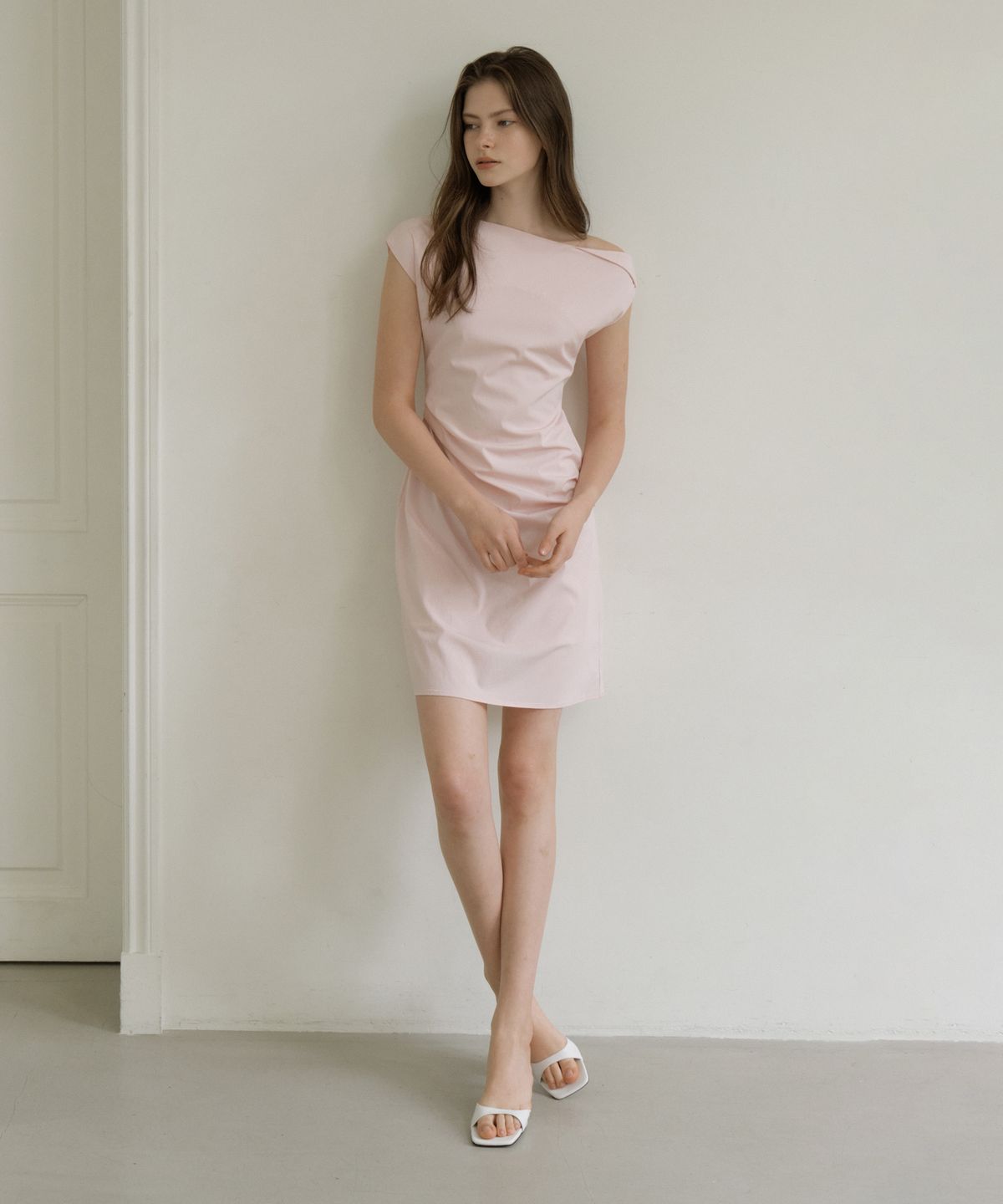 리올그(REORG) GIR ONE SHOULDER OPS BABY PINK