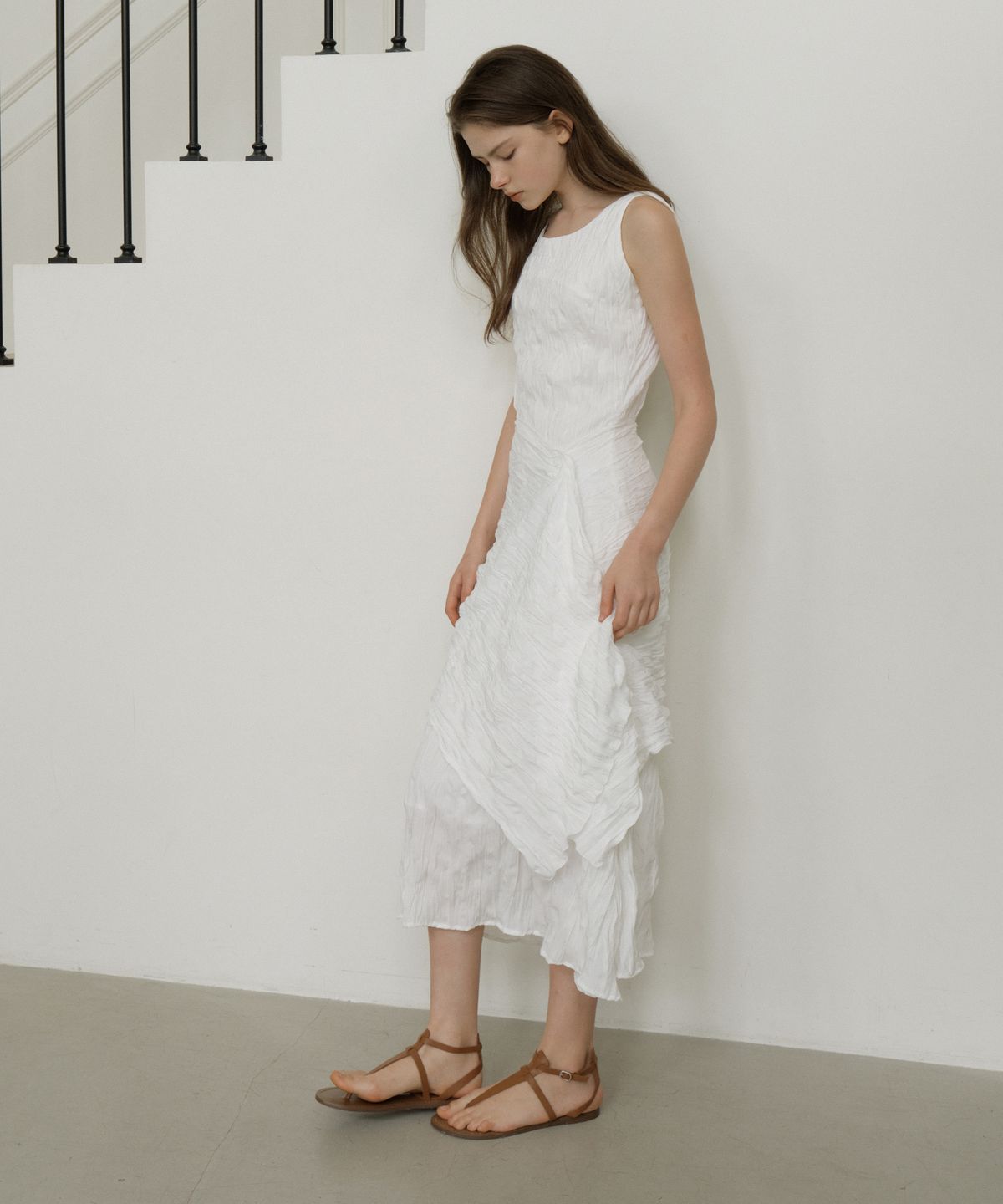 리올그(REORG) GIR WRINKLE SCARF WHITE