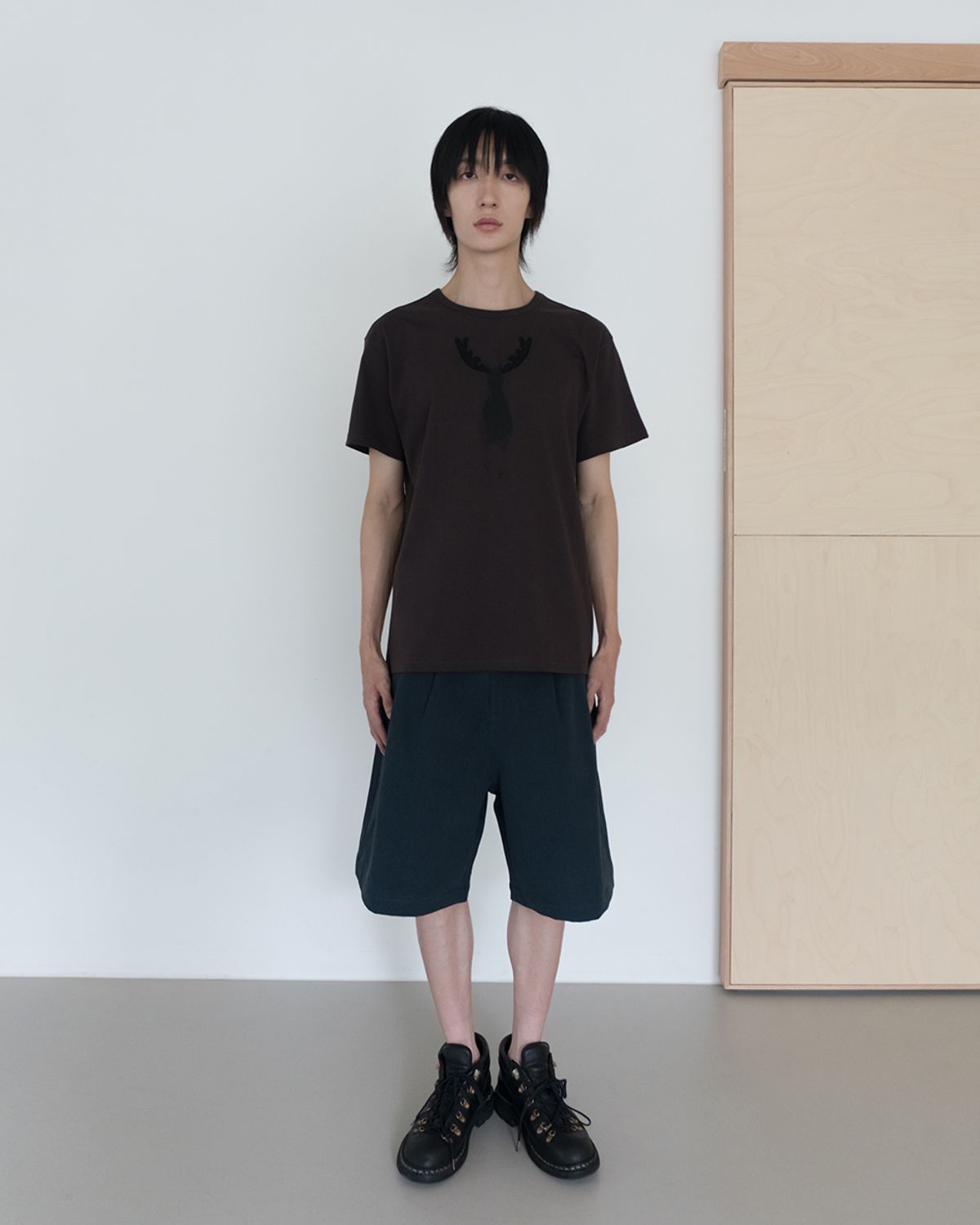 사일런트실러블(SILENTSYLLABLE) Pony print T-shirts / Charcoal
